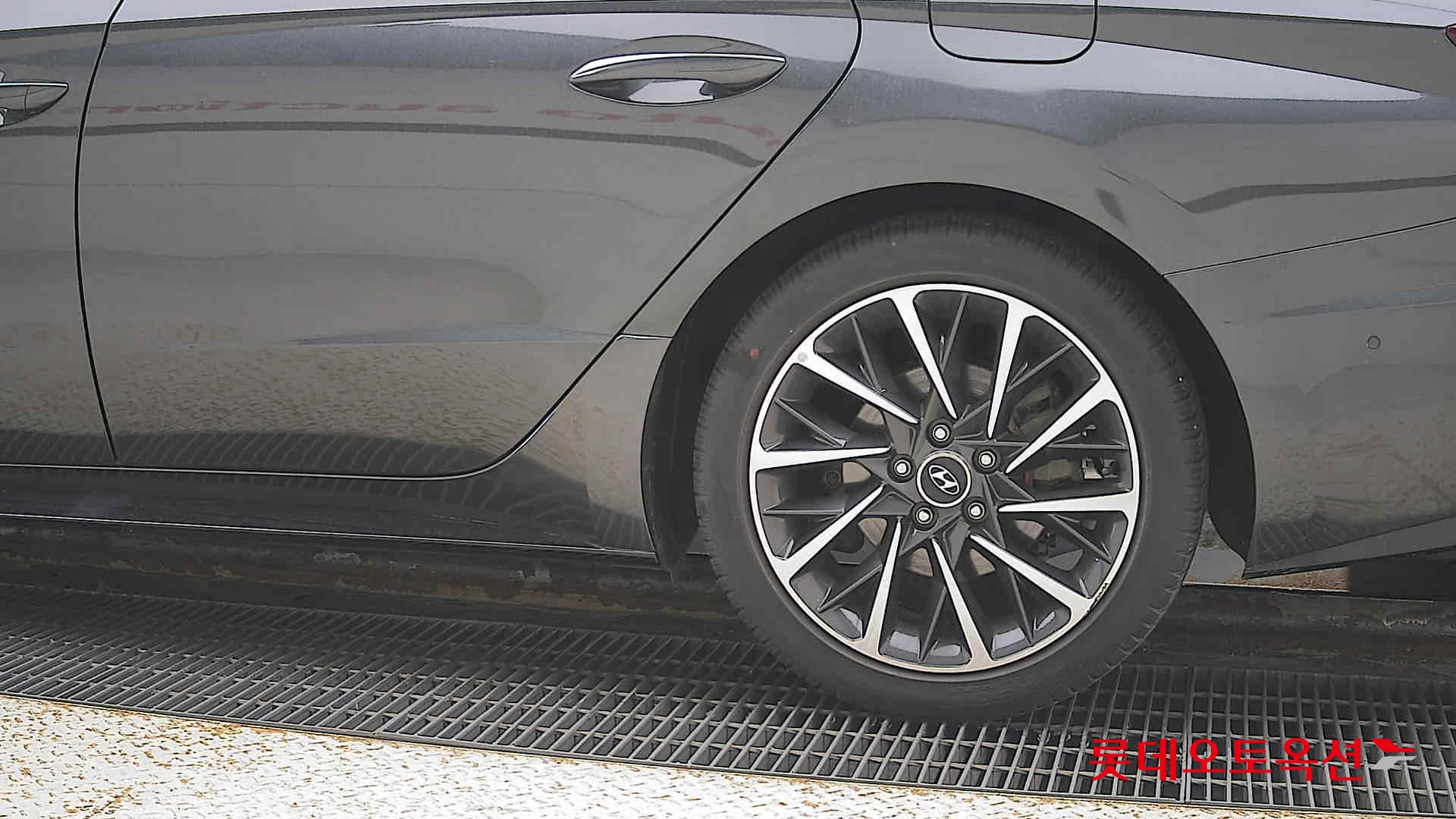 Hyundai Sonata Hybrid id 3441805 из Кореи 22