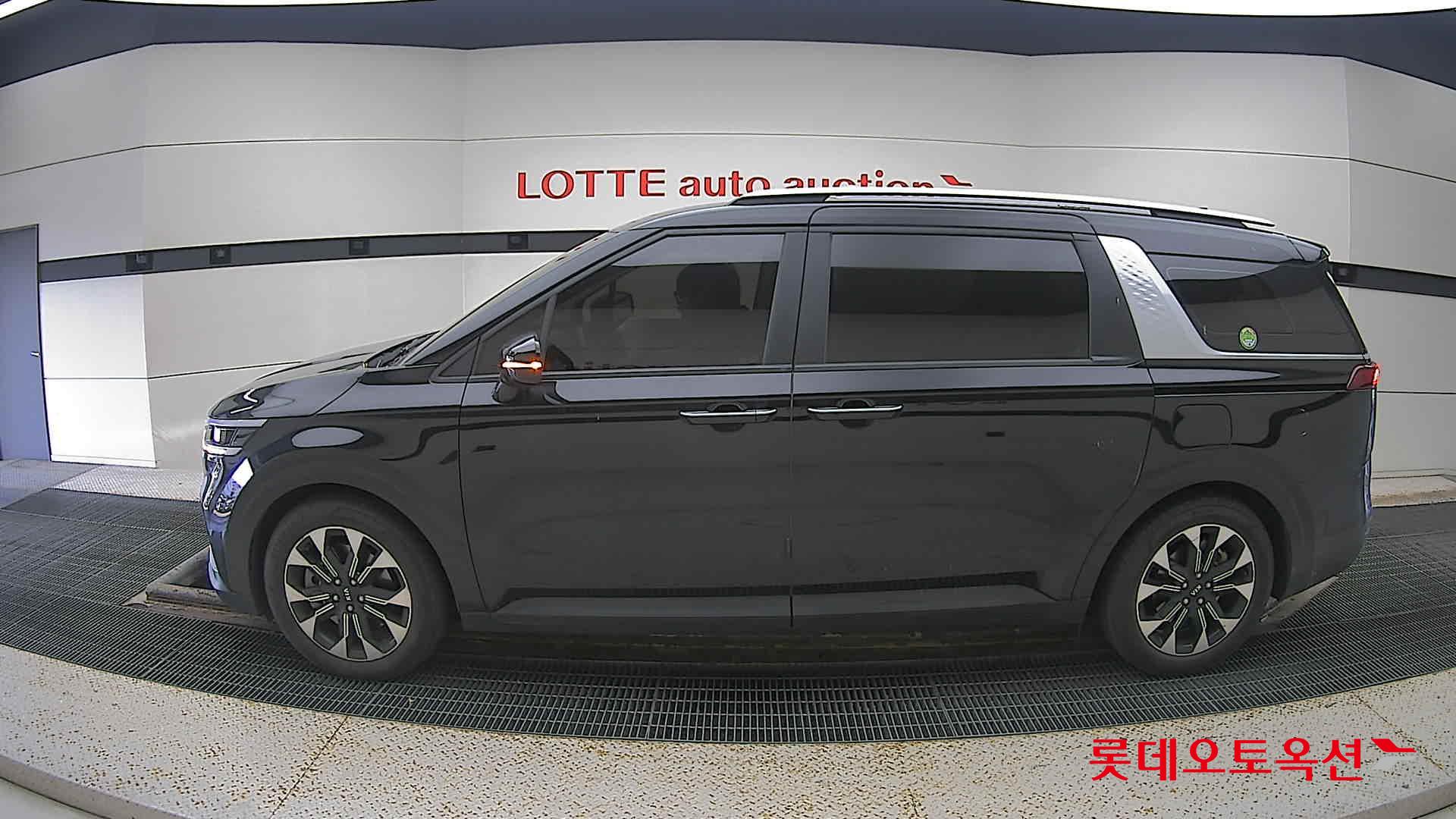 Kia Carnival id 3441785 из Кореи 7