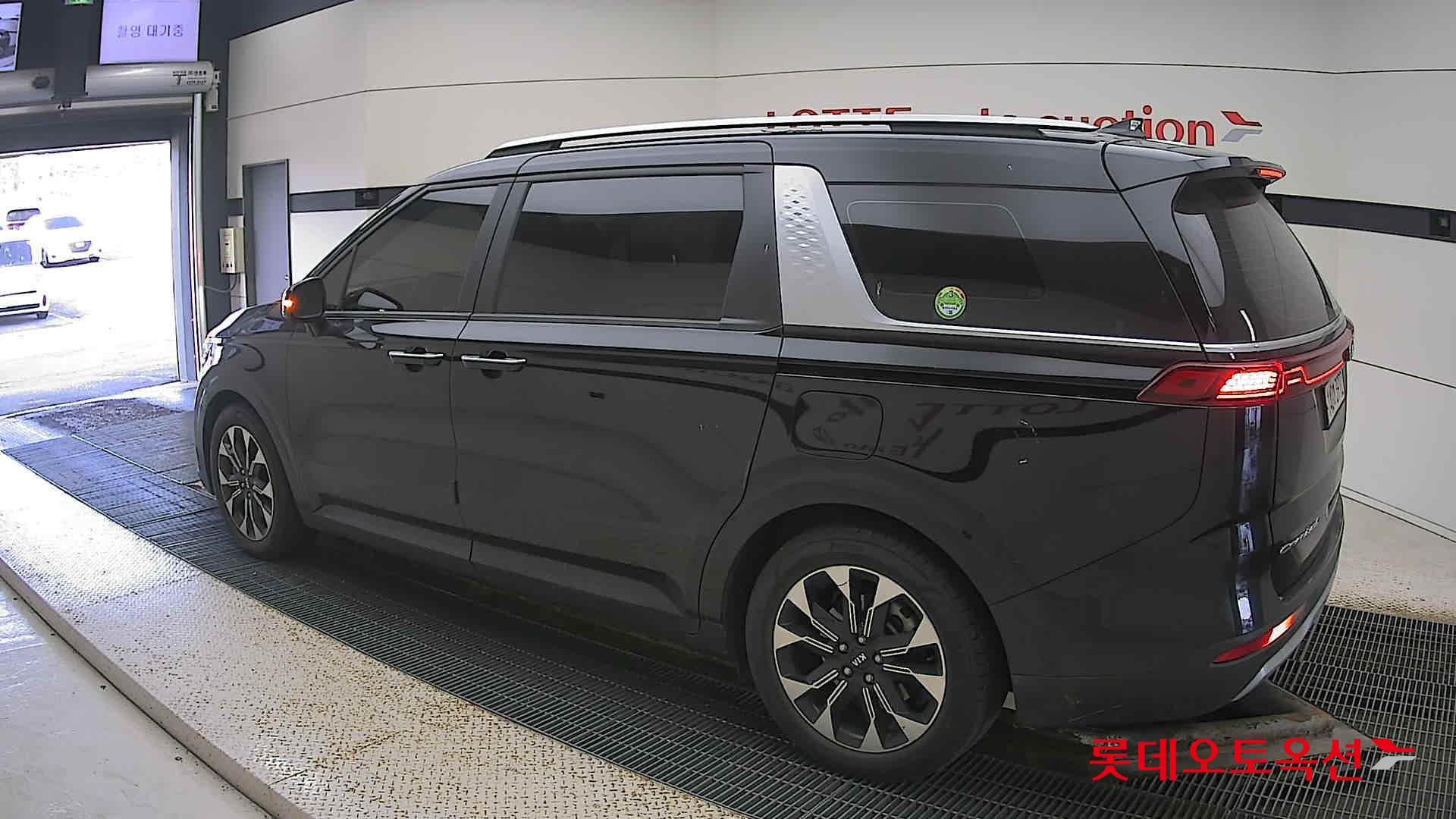 Kia Carnival id 3441785 из Кореи 10