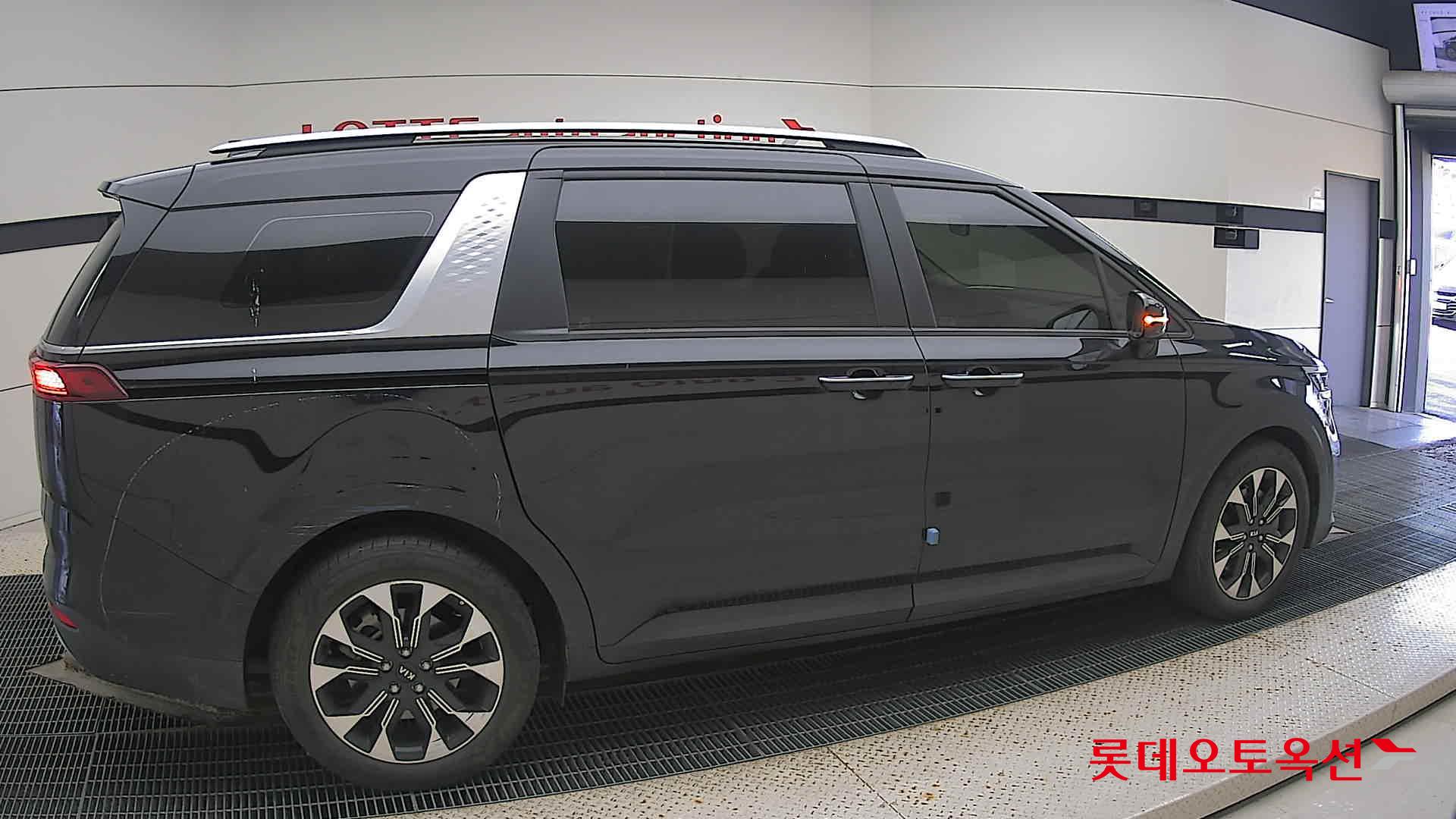 Kia Carnival id 3441785 из Кореи 18