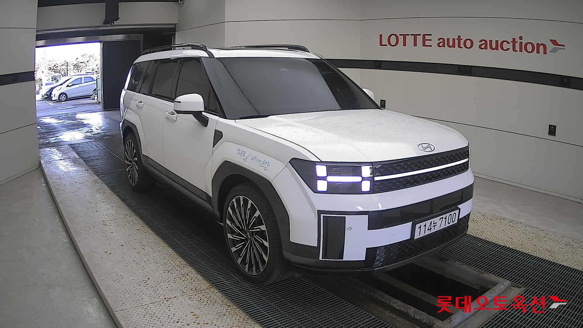 Hyundai Santa Fe 2024 Белый из Кореи, фото 2