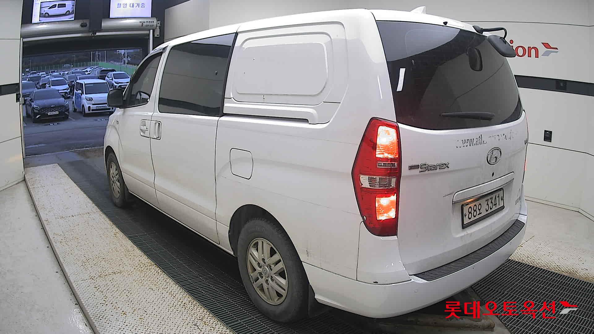 Hyundai Grand Starex 2021 Белый из Кореи, фото 6