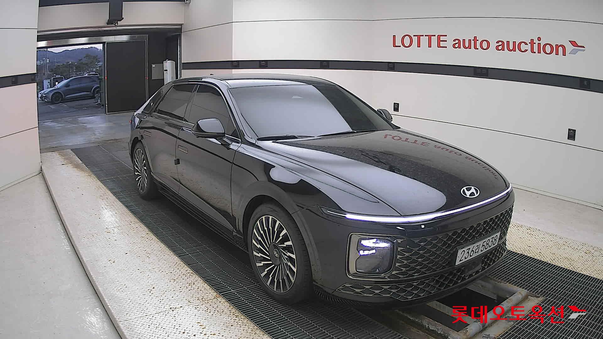 Hyundai Grandeur Hybrid 2024 Черный из Кореи, фото 2