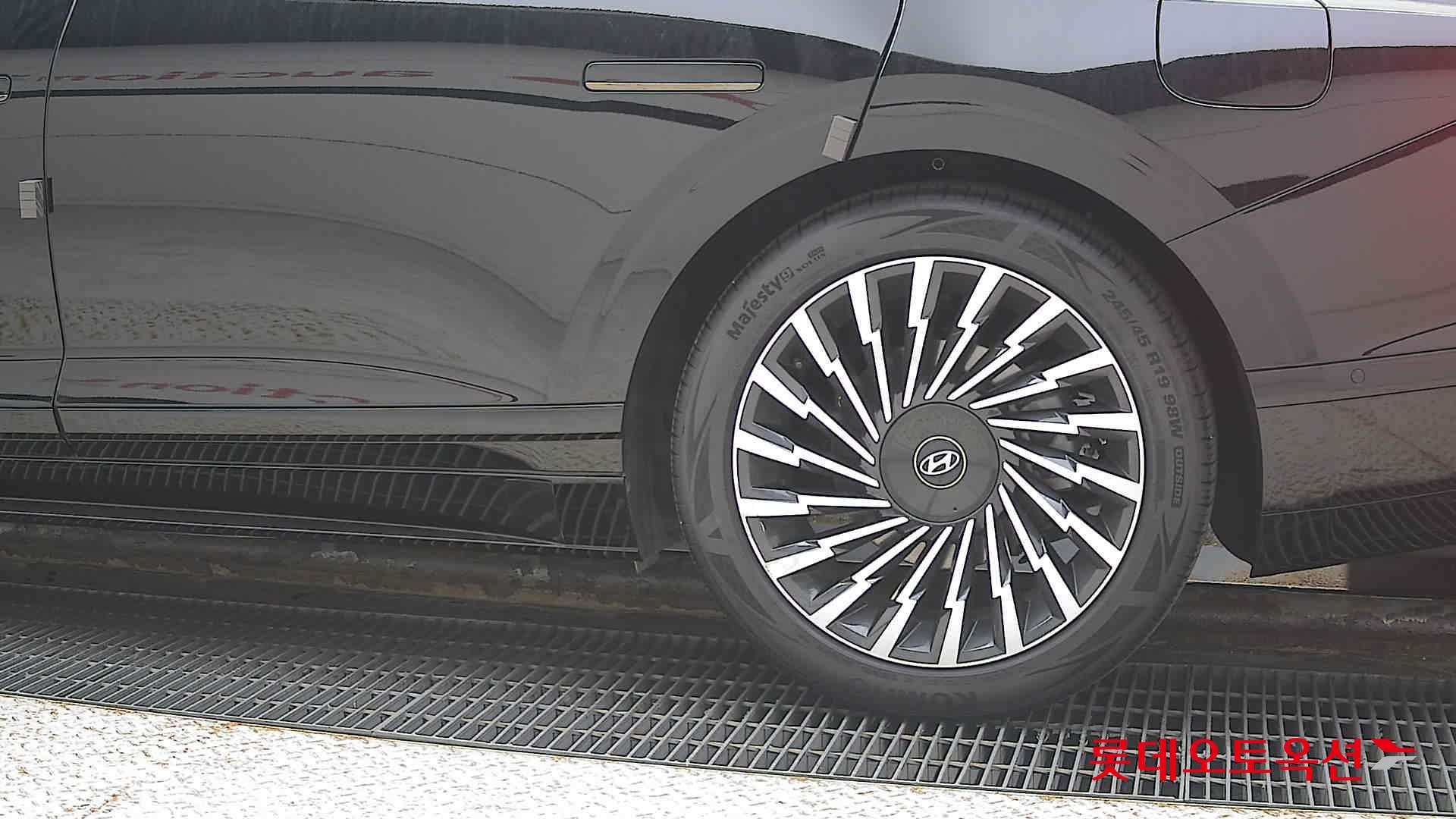 Hyundai Grandeur Hybrid id 3461909 из Кореи 22