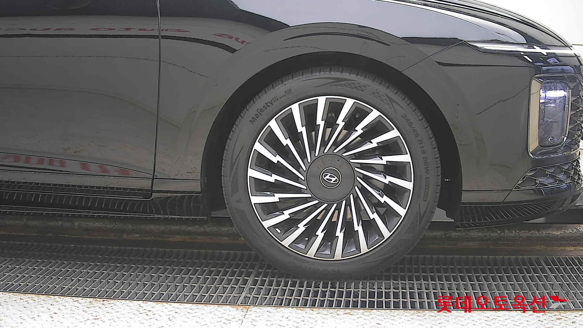 Hyundai Grandeur Hybrid id 3461909 из Кореи 23