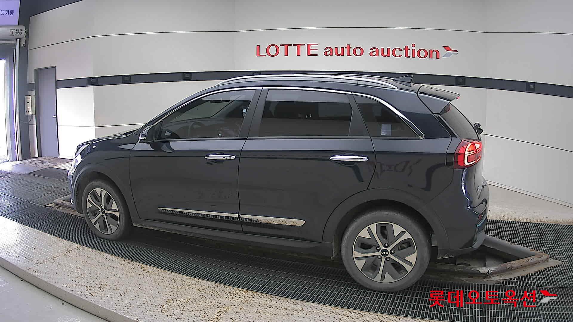 Kia Niro EV id 3476466 из Кореи 11