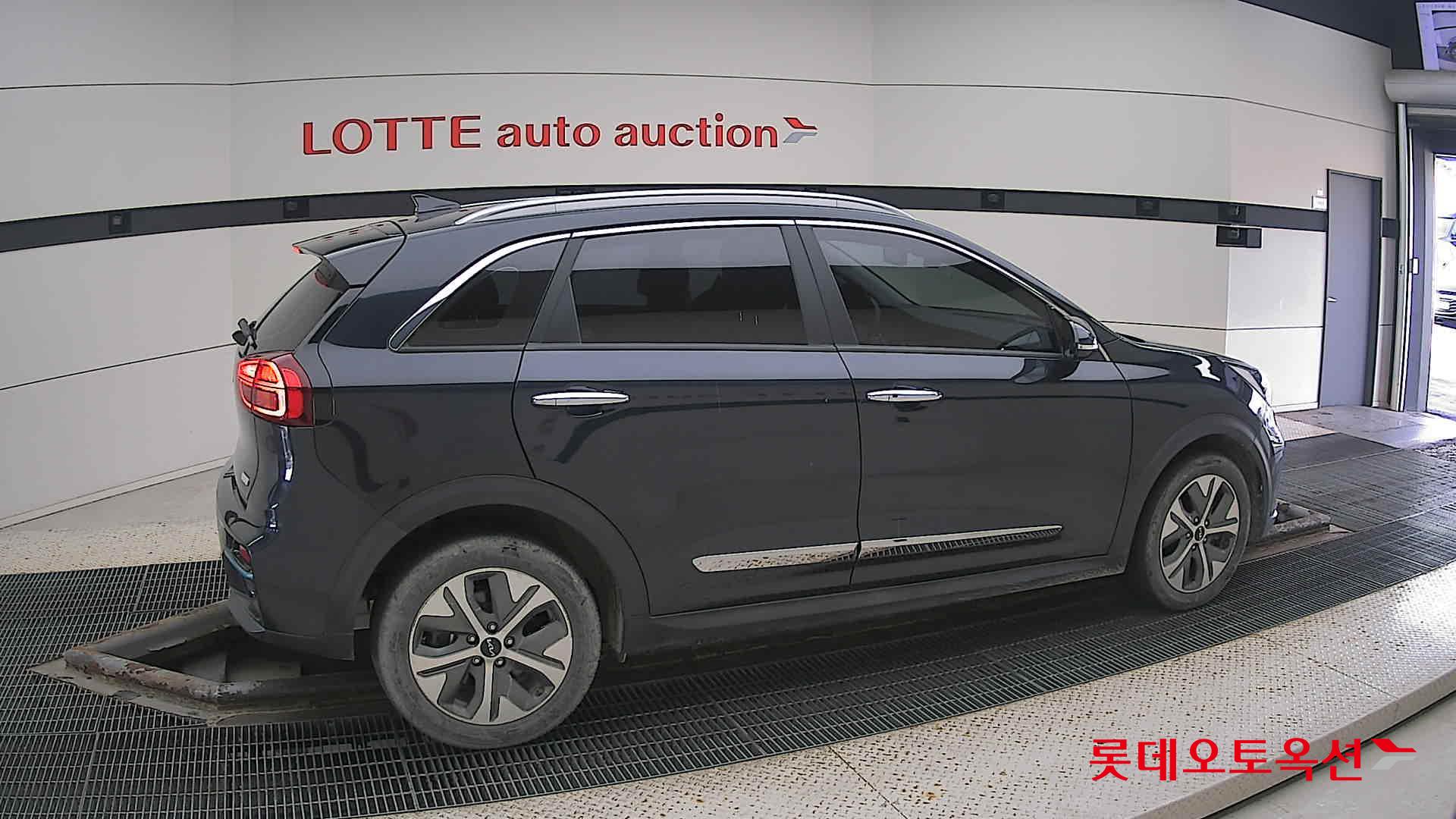 Kia Niro EV id 3476466 из Кореи 18