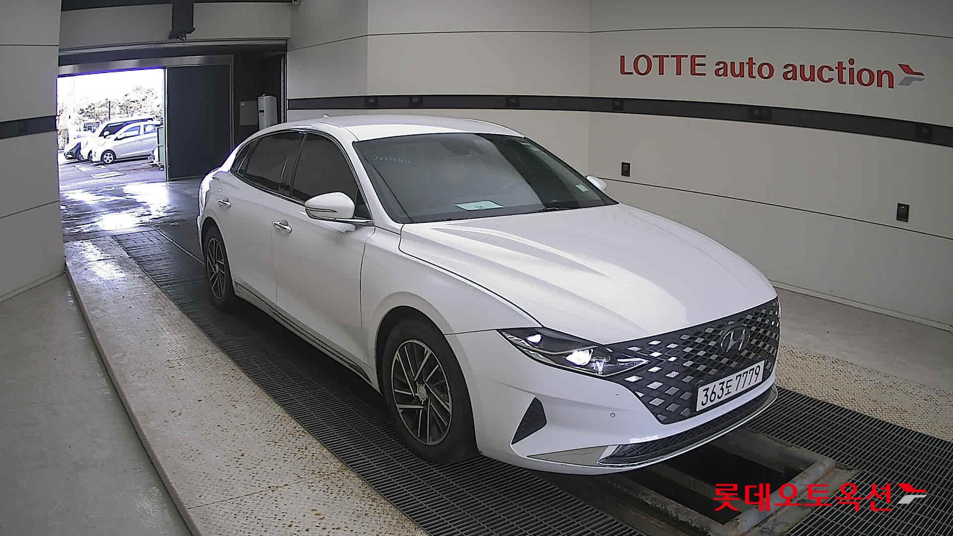 Hyundai Grandeur 2023 Белый из Кореи, фото 2