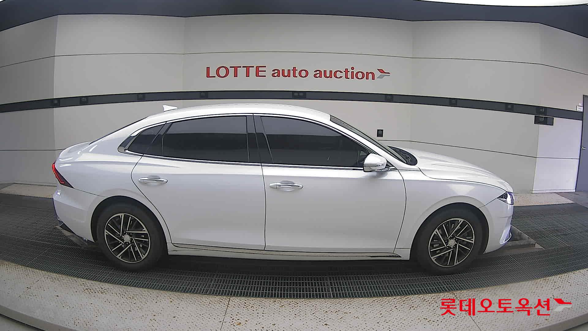 Hyundai Grandeur 2023 Белый из Кореи, фото 3