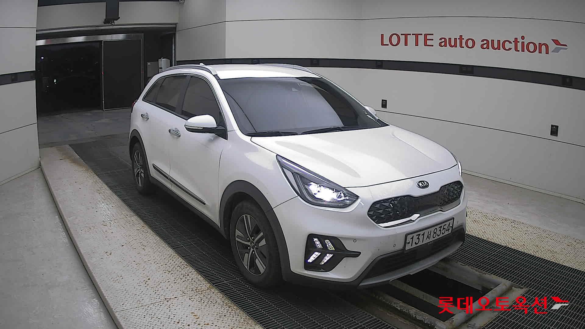 Kia Niro Hybrid 2020 Белый из Кореи, фото 2