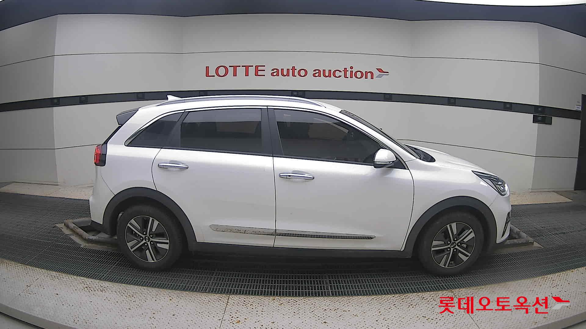 Kia Niro Hybrid 2020 Белый из Кореи, фото 3