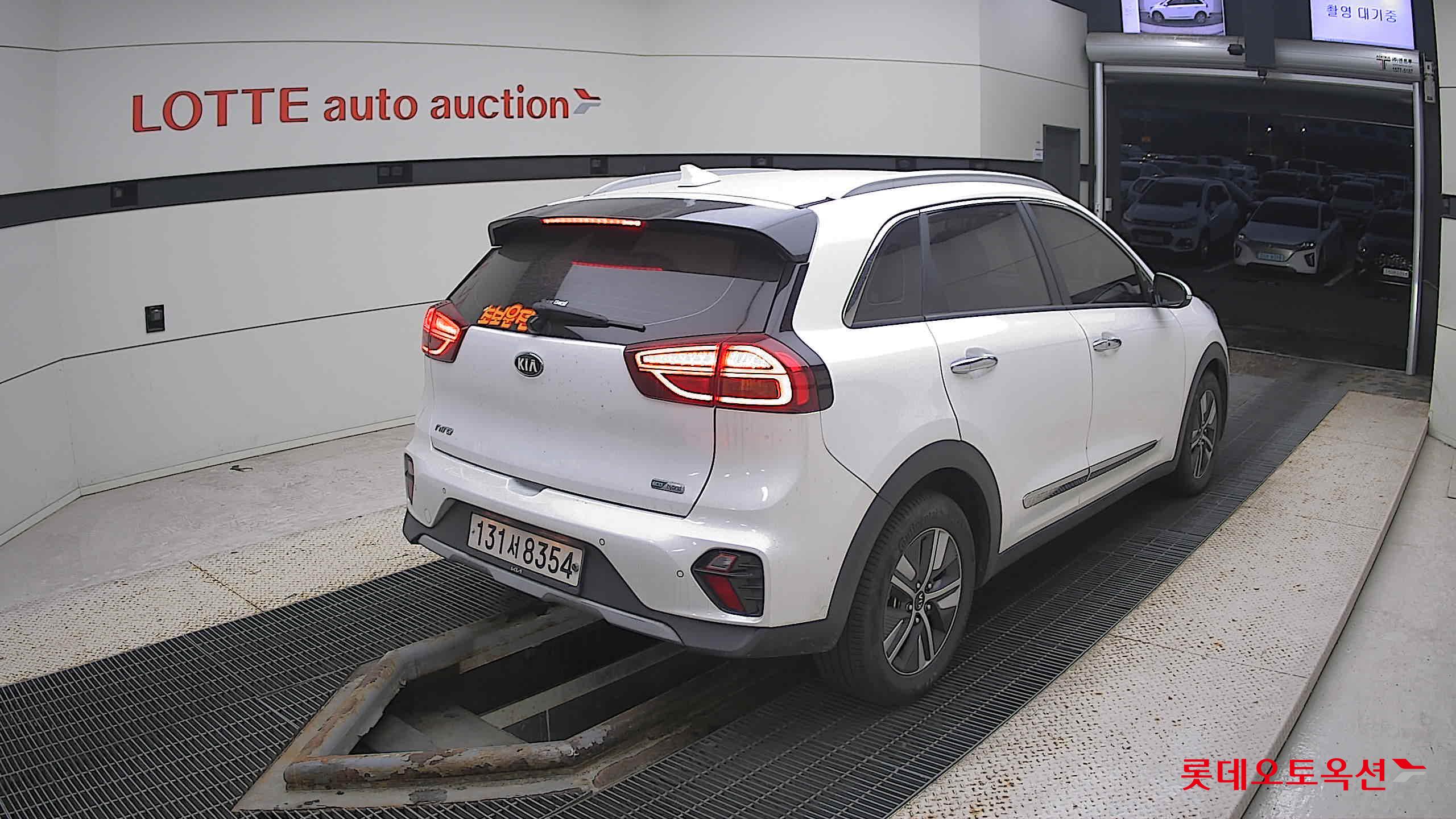 Kia Niro Hybrid 2020 Белый из Кореи, фото 4