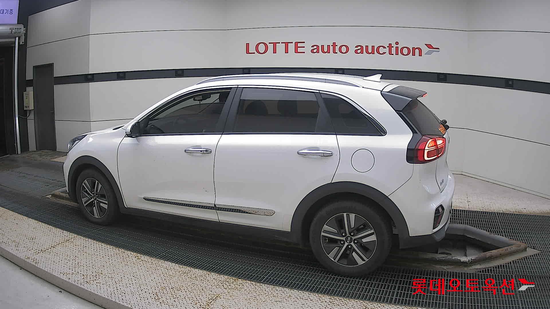 Kia Niro Hybrid id 3471542 из Кореи 11