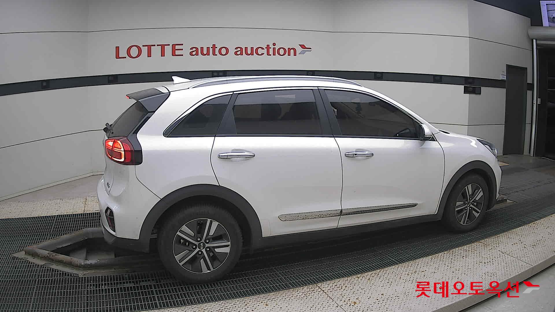Kia Niro Hybrid id 3471542 из Кореи 18
