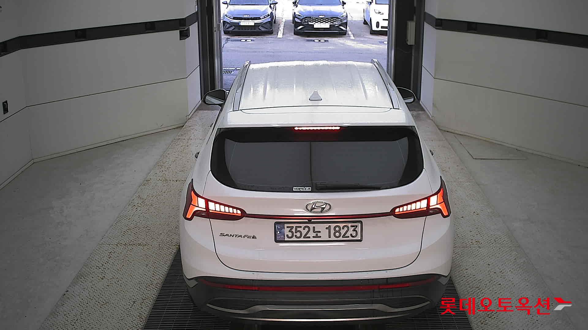 Hyundai Santa Fe 2023 Белый из Кореи, фото 5