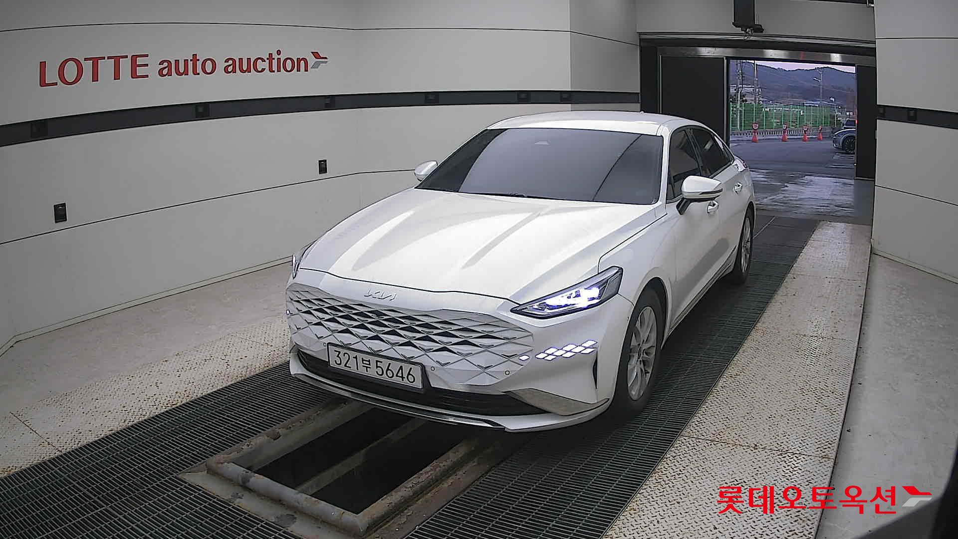 Kia K8 2022 Белый из Кореи