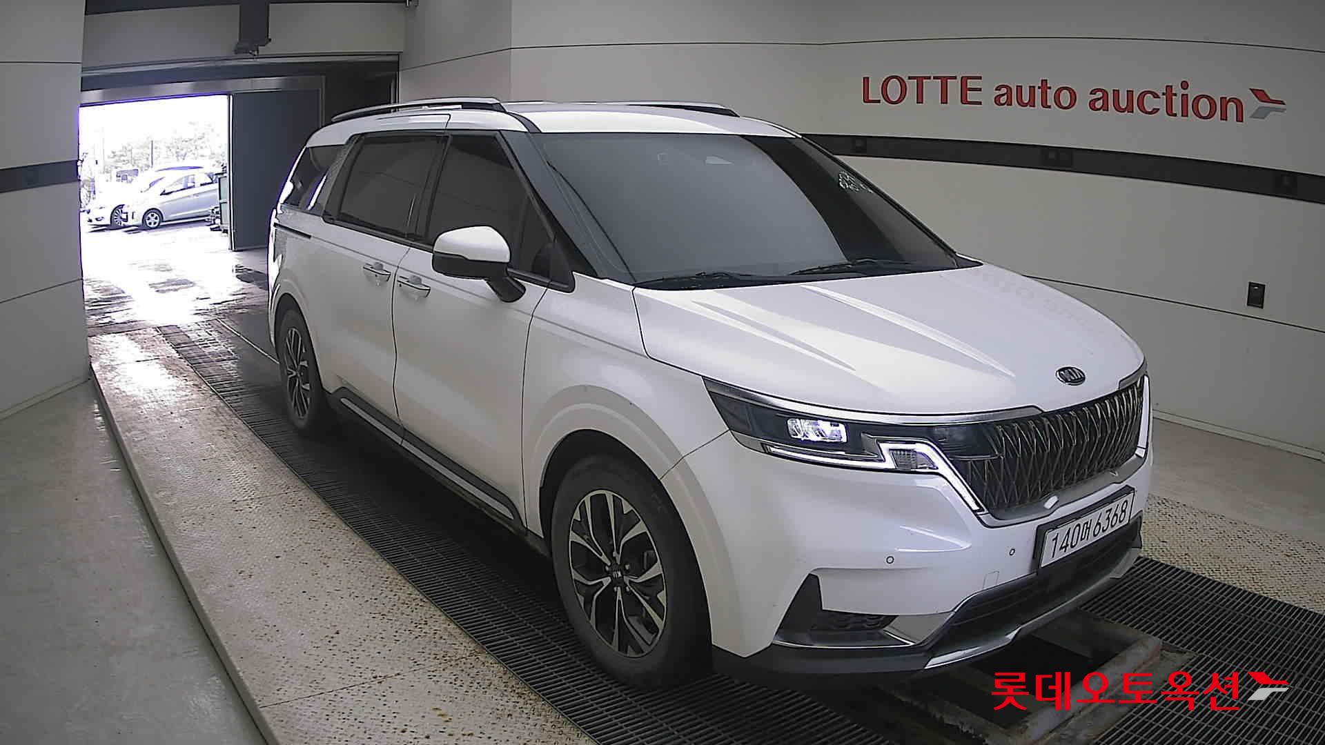 Kia Carnival 2021 Белый из Кореи, фото 2