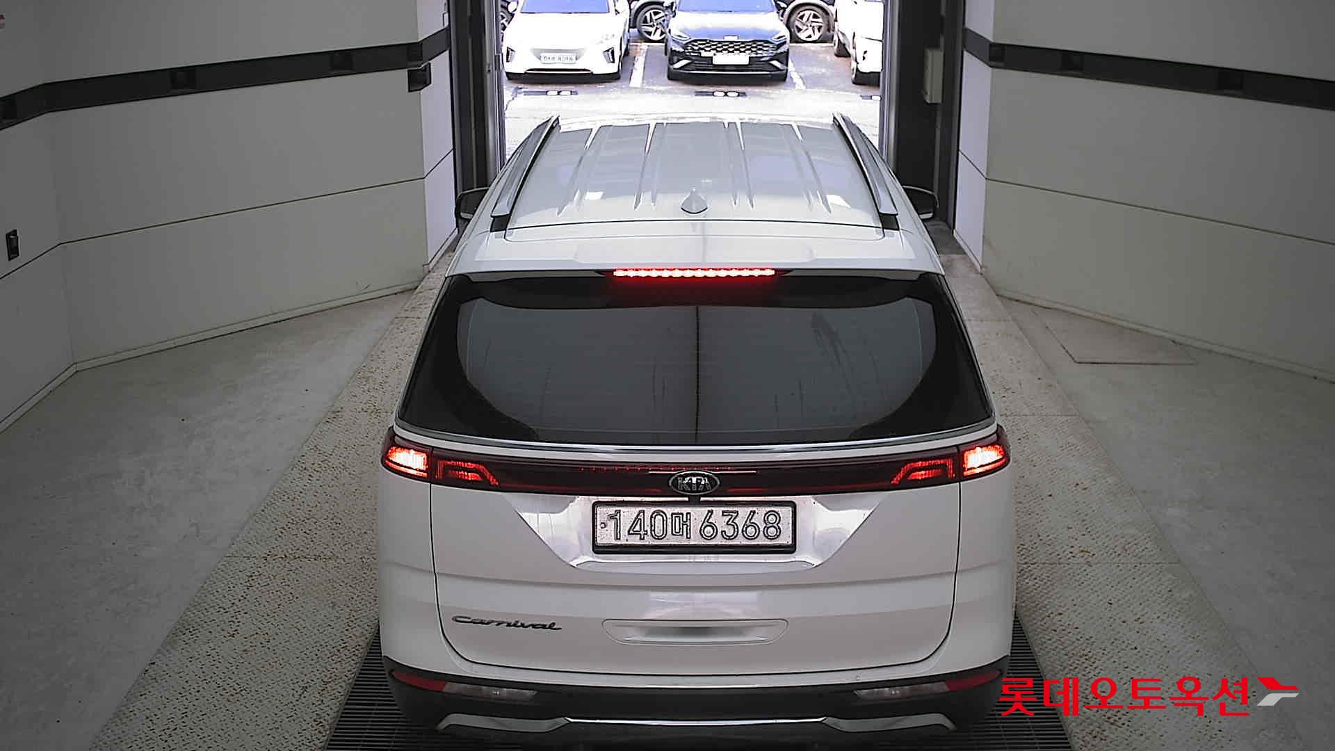 Kia Carnival 2021 Белый из Кореи, фото 5