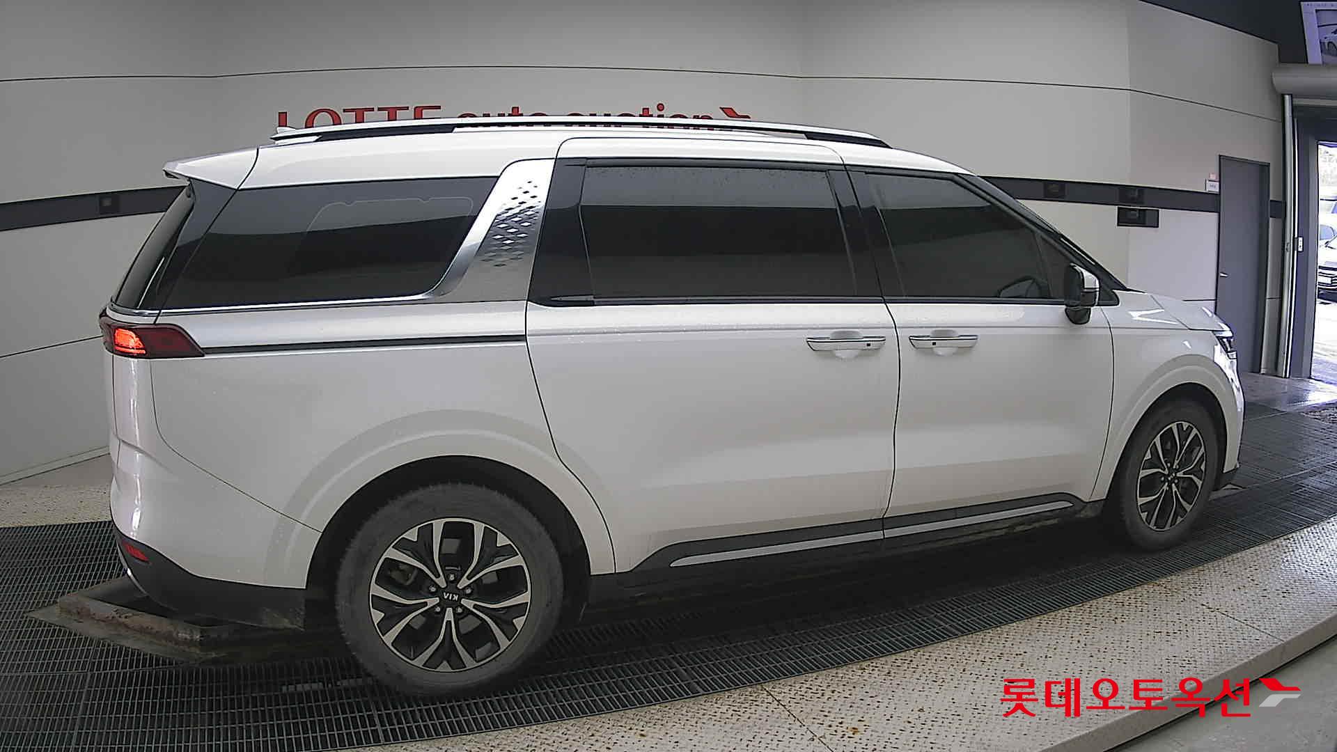 Kia Carnival id 3471528 из Кореи 18