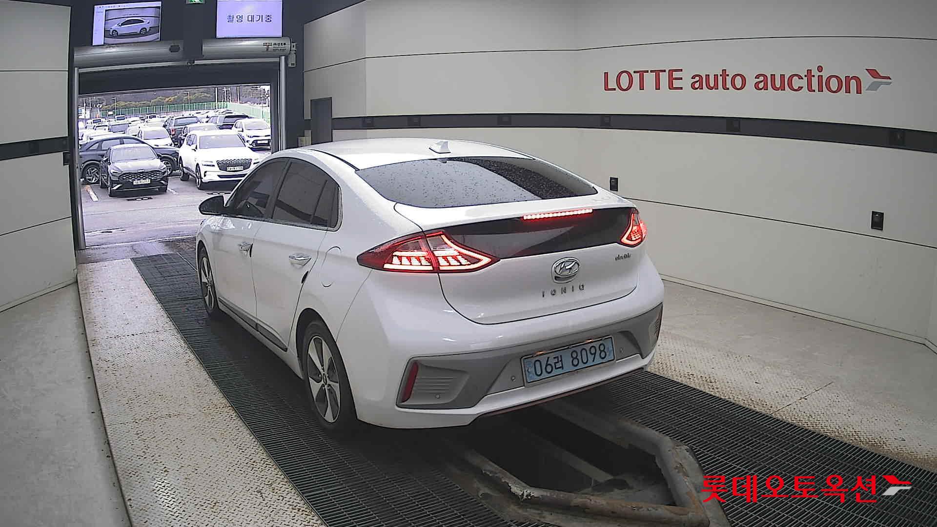 Hyundai IONIQ Electric id 3471674 из Кореи 9