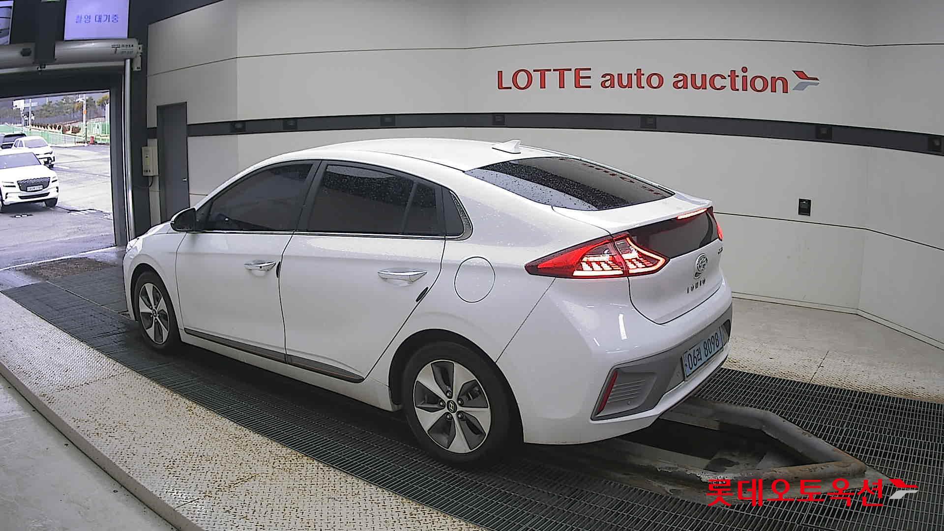 Hyundai IONIQ Electric id 3471674 из Кореи 10