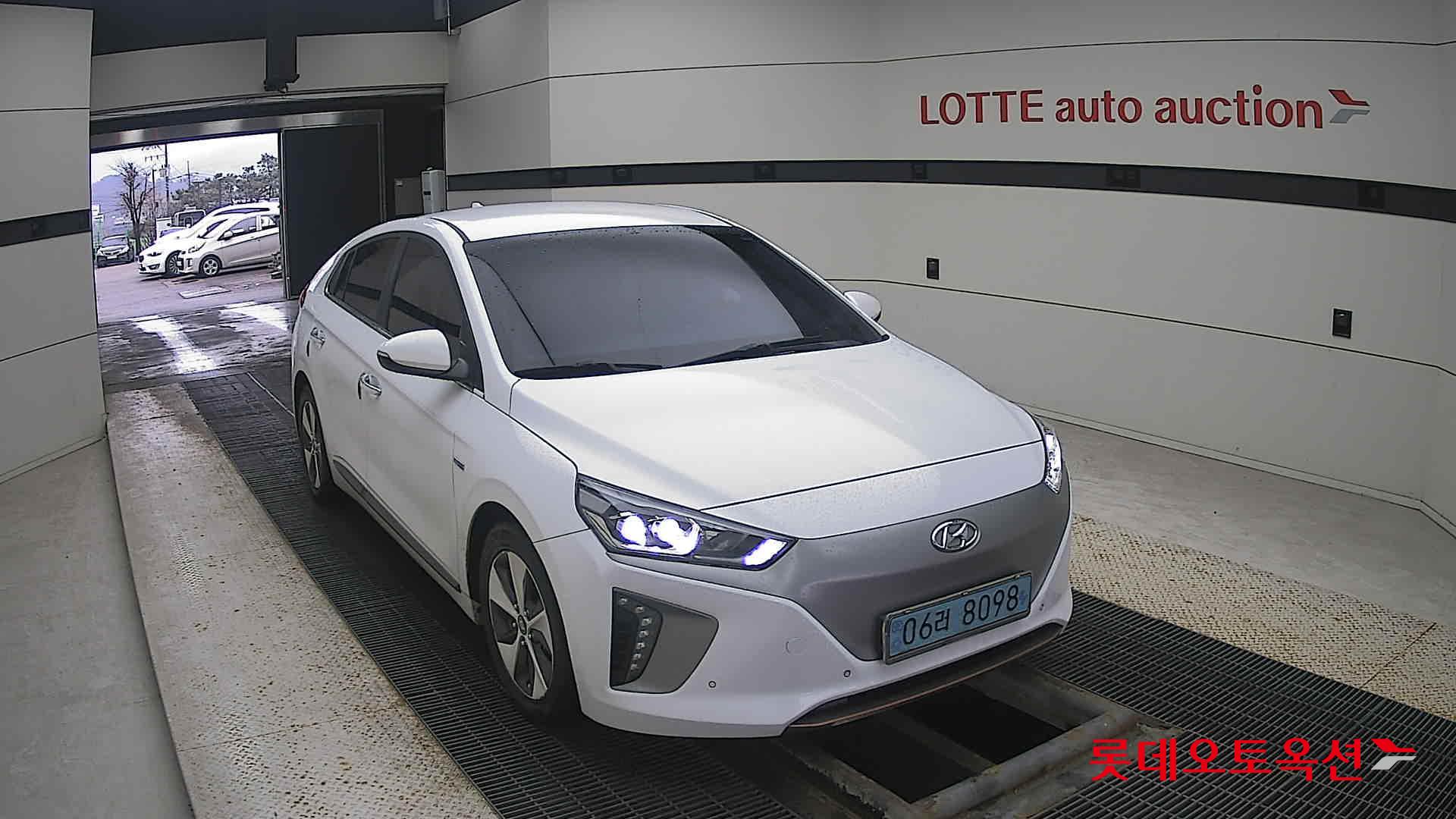 Hyundai IONIQ Electric id 3471674 из Кореи 15