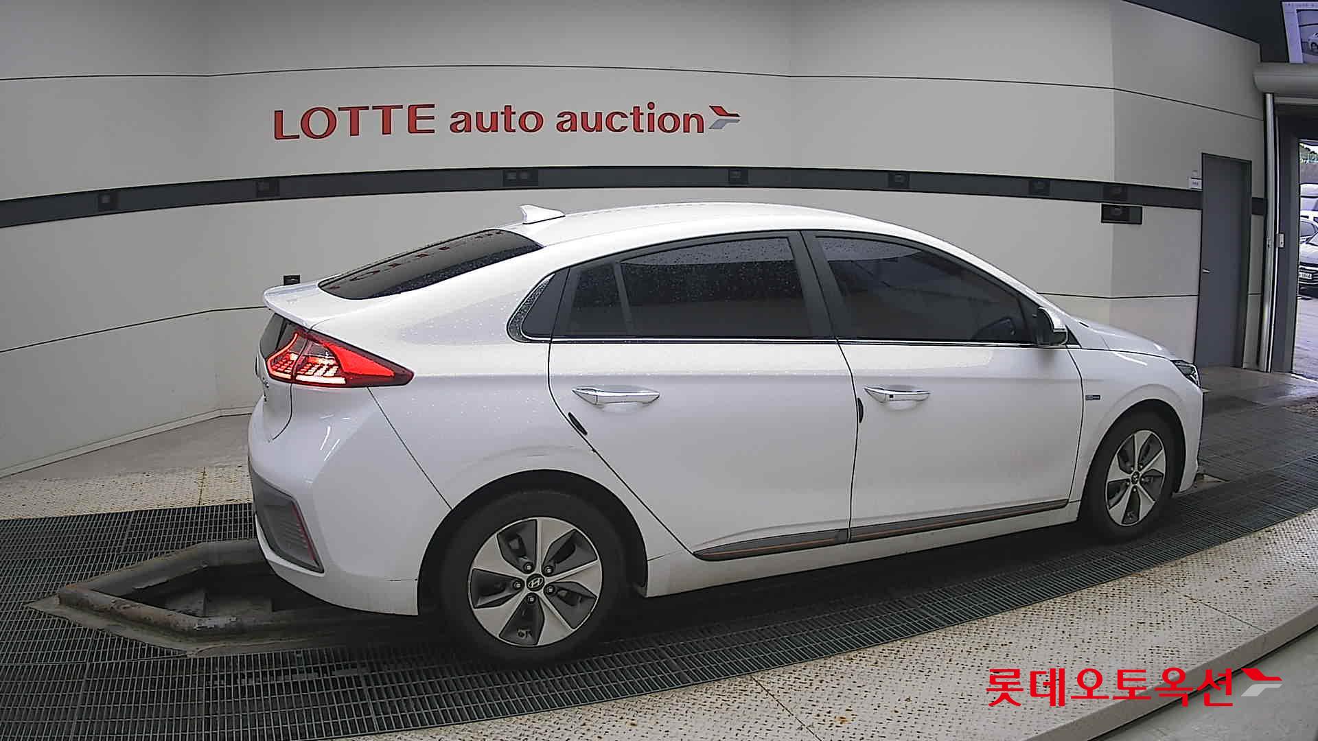 Hyundai IONIQ Electric id 3471674 из Кореи 18