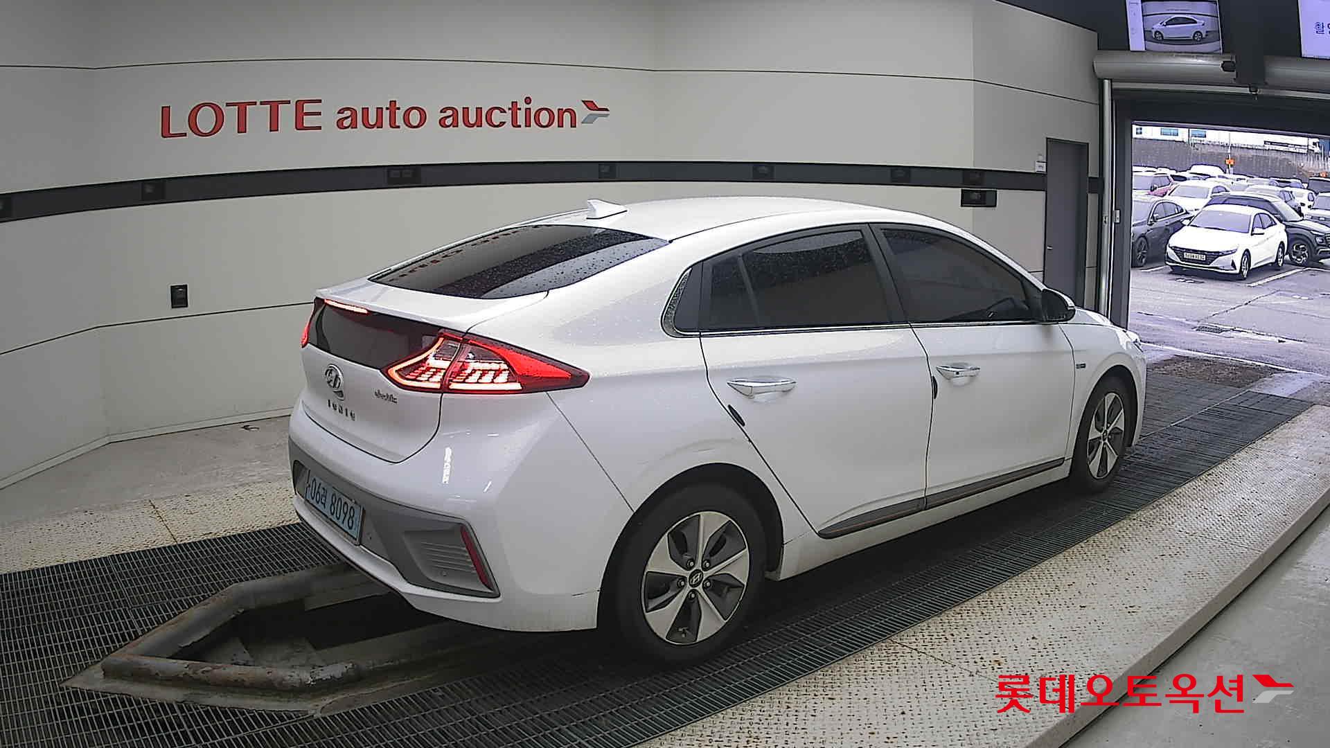Hyundai IONIQ Electric id 3471674 из Кореи 19