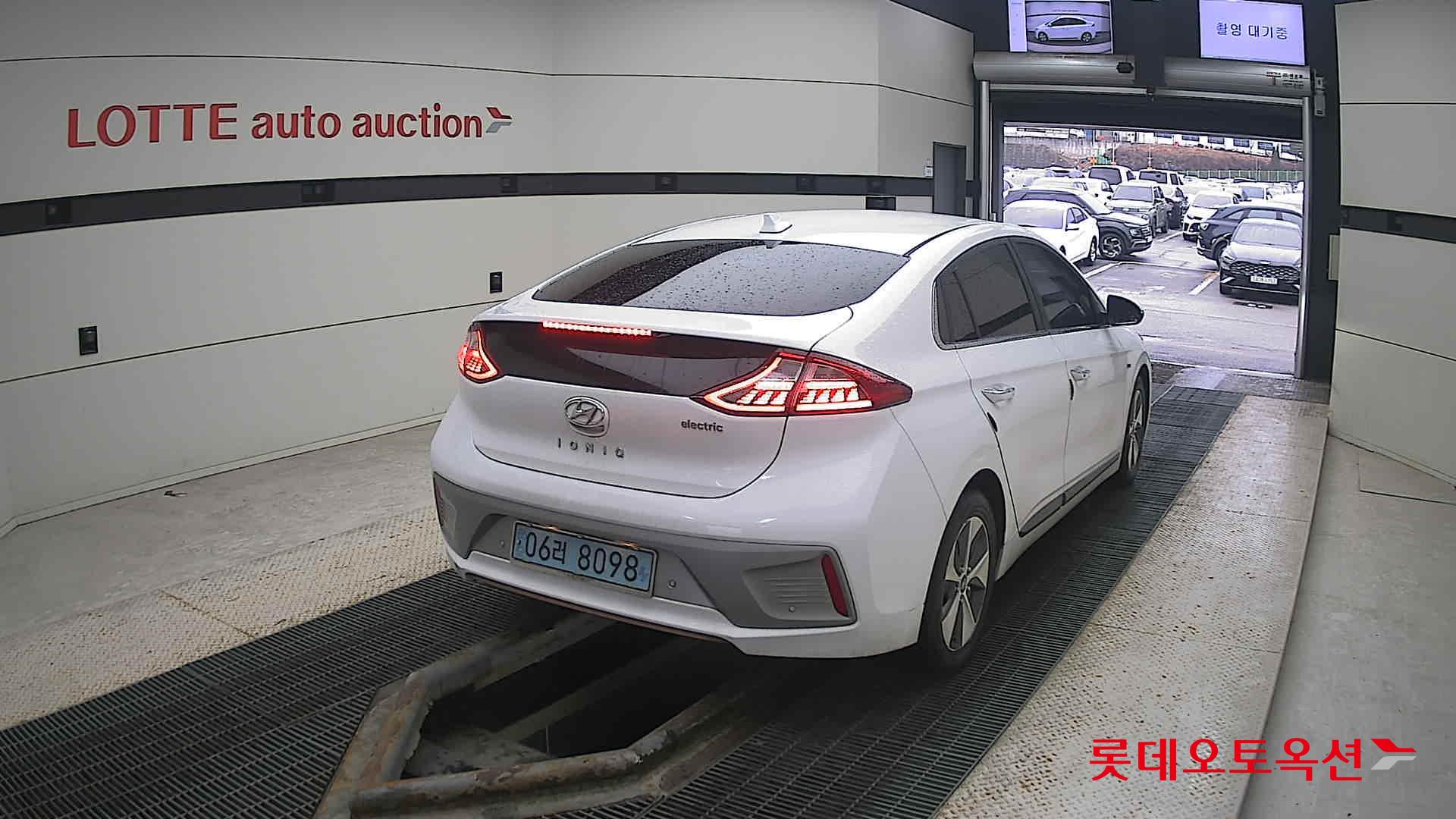 Hyundai IONIQ Electric id 3471674 из Кореи 20