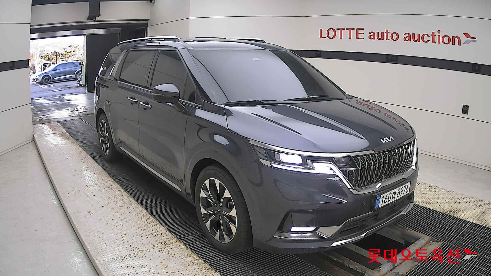 Kia Carnival 2023 Другое из Кореи, фото 2