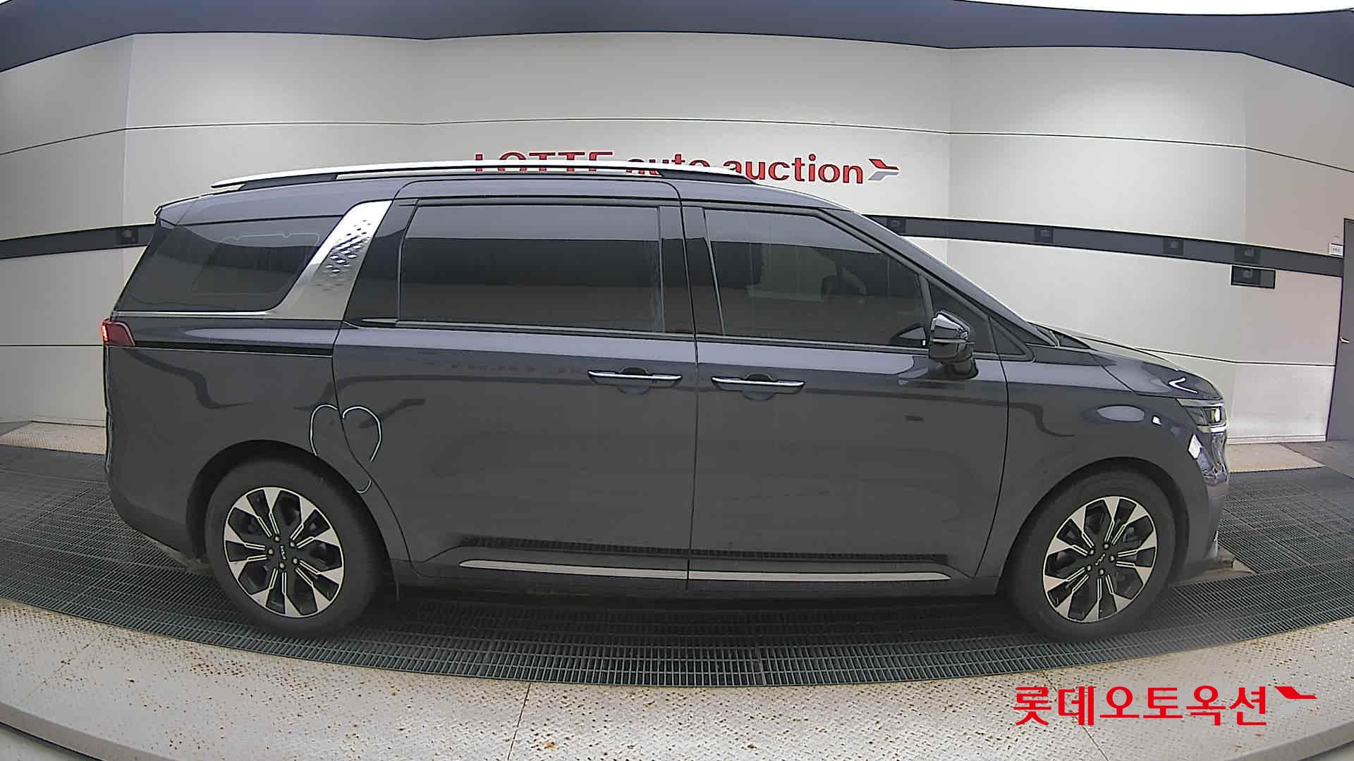 Kia Carnival 2023 Другое из Кореи, фото 3