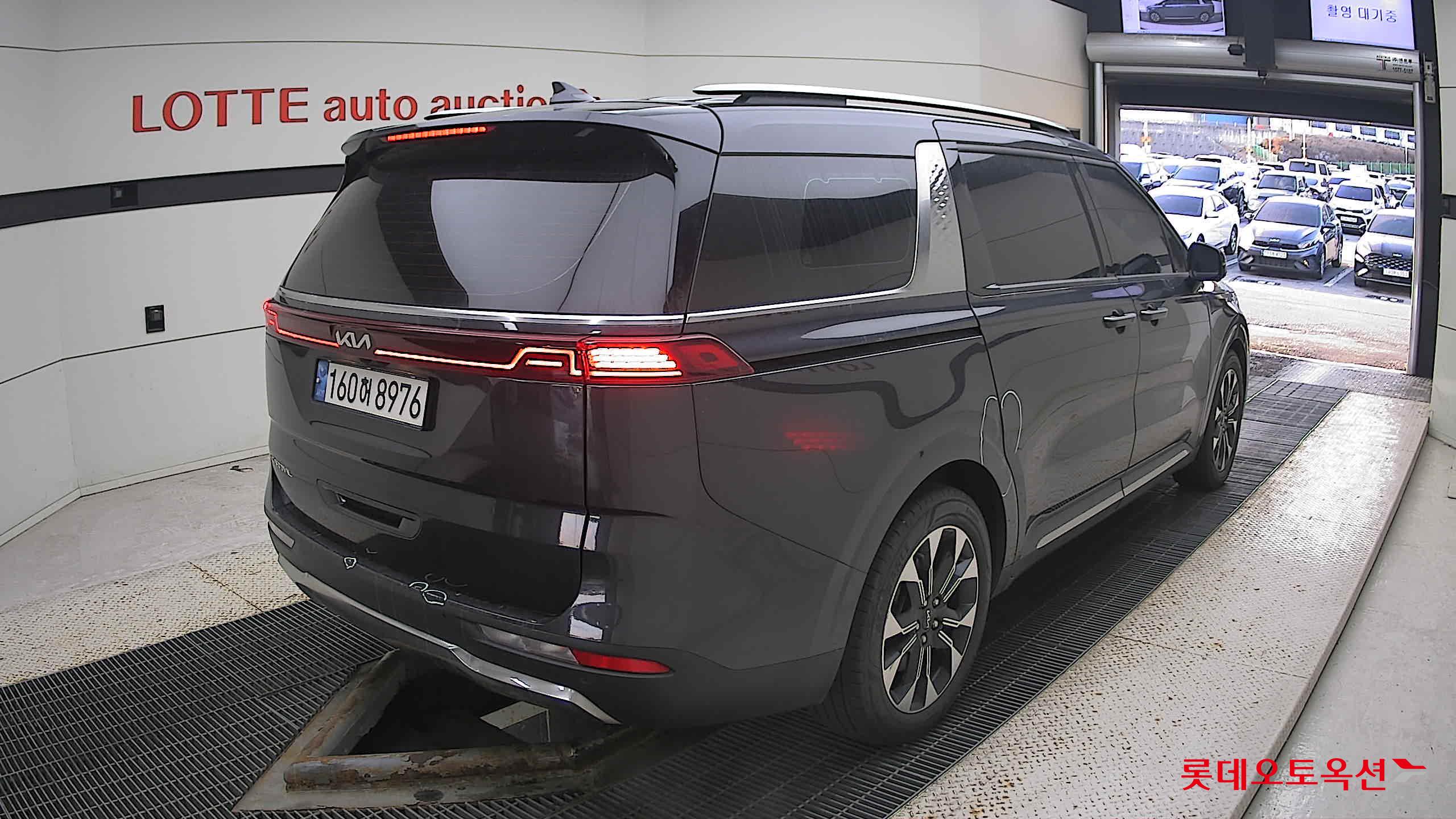 Kia Carnival 2023 Другое из Кореи, фото 4