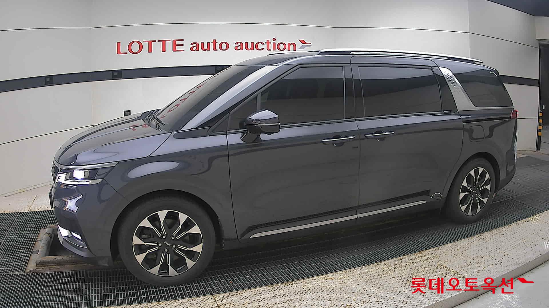 Kia Carnival id 3476471 из Кореи 12