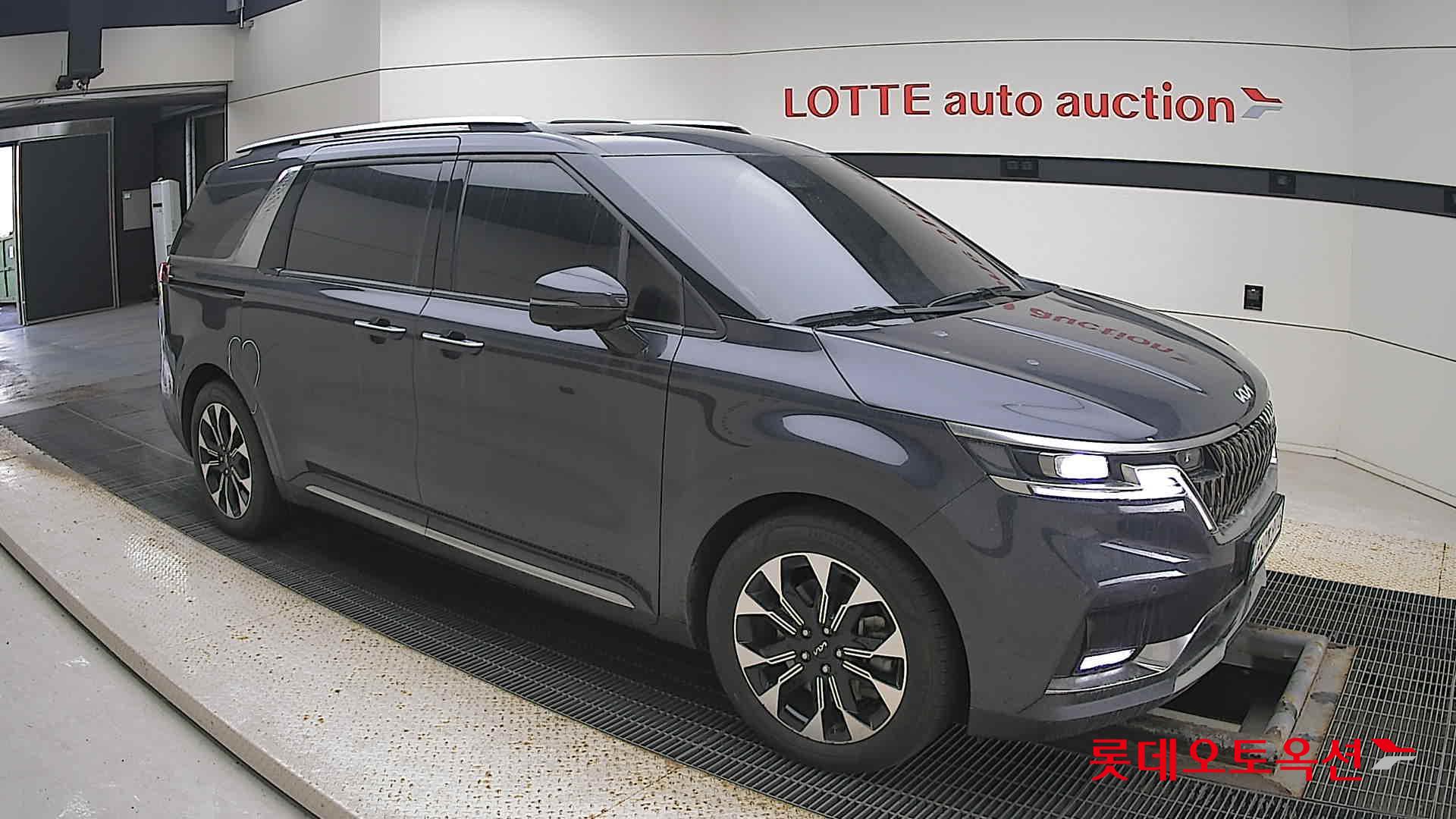 Kia Carnival id 3476471 из Кореи 16