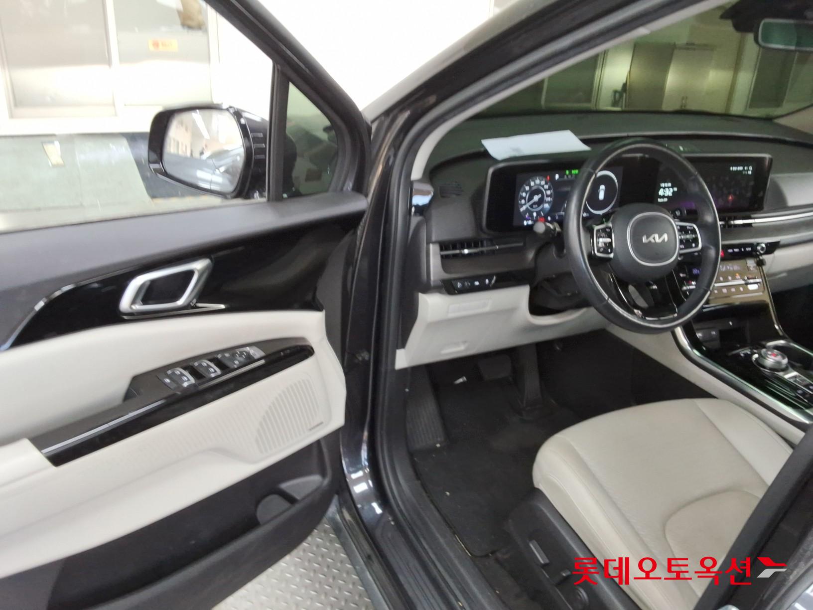 Kia Carnival id 3476471 из Кореи 35