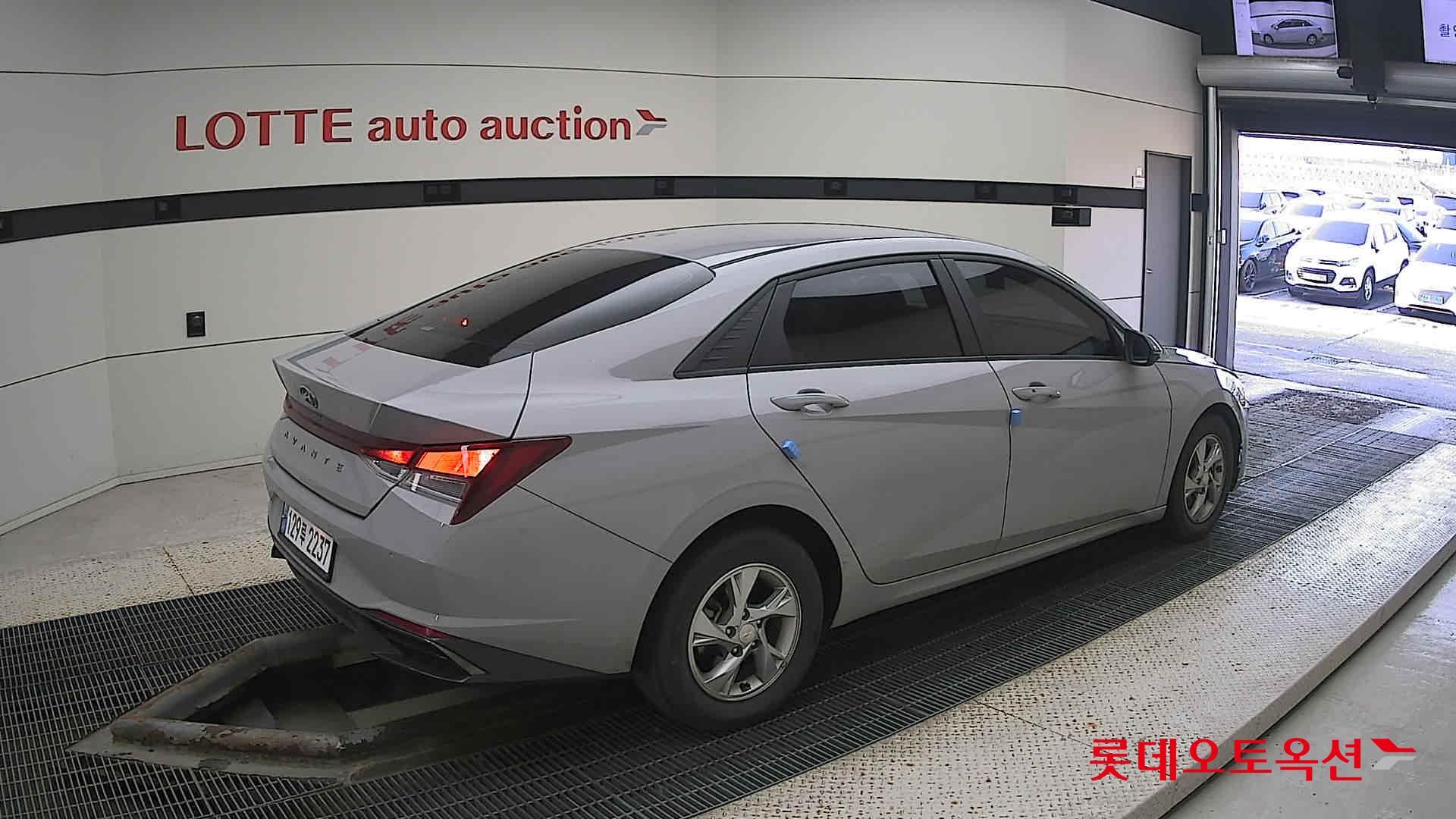 Hyundai Avante id 3471642 из Кореи 19