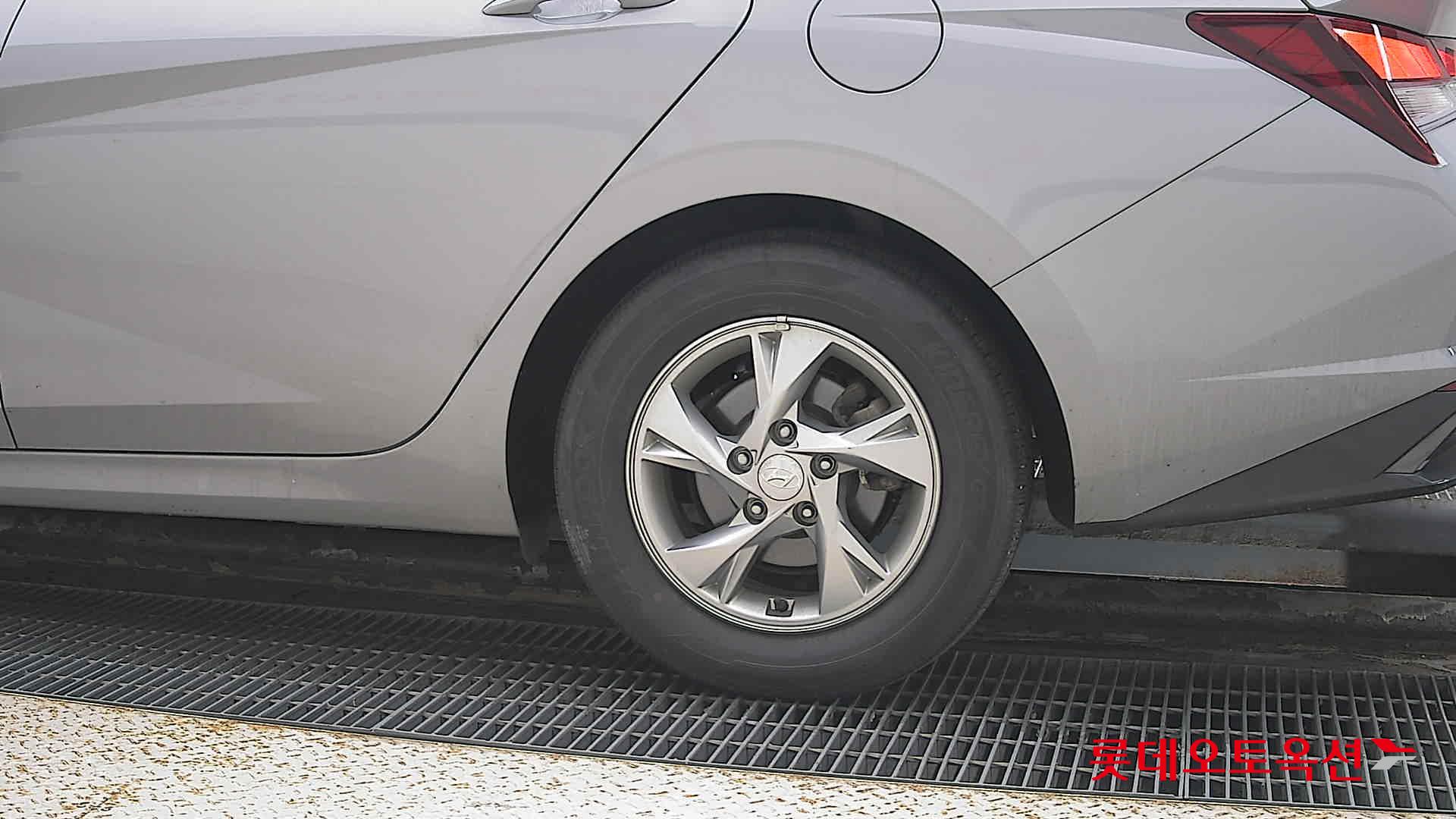 Hyundai Avante id 3471642 из Кореи 22