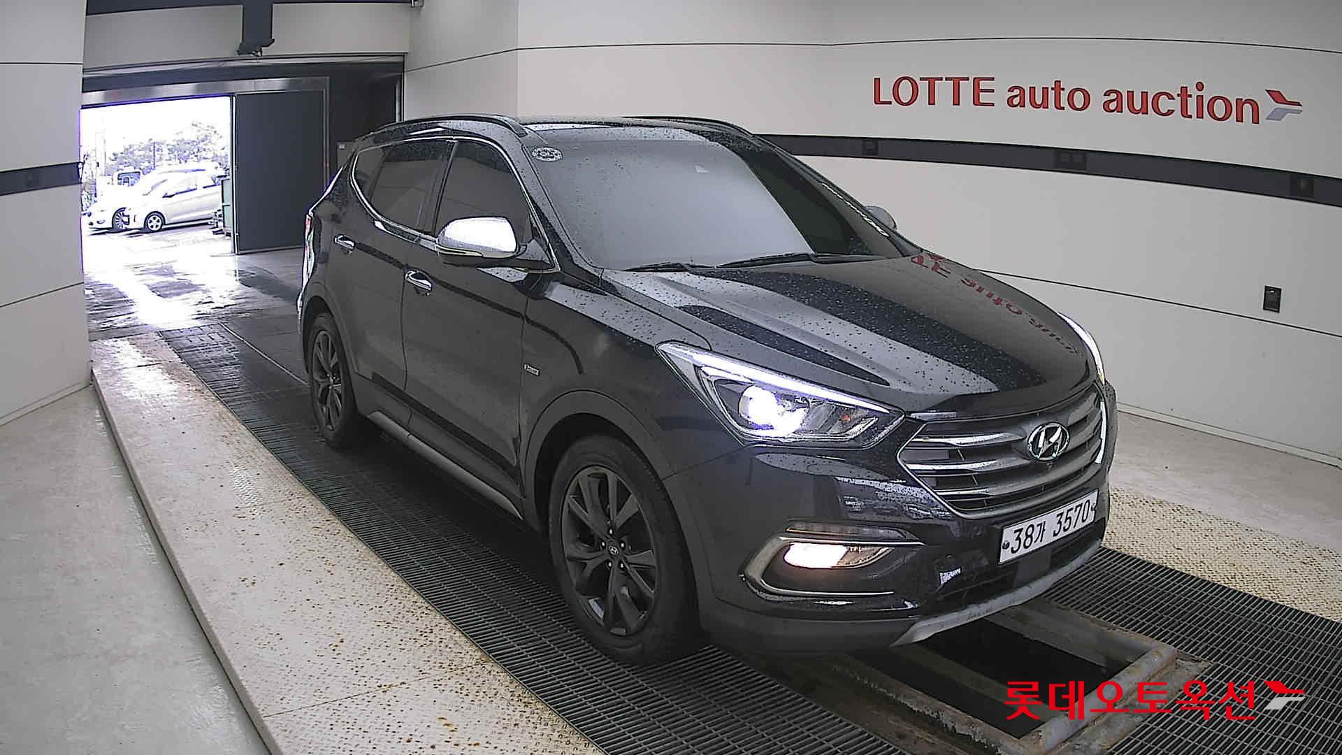 Hyundai Santa Fe 2018 Черный из Кореи, фото 2