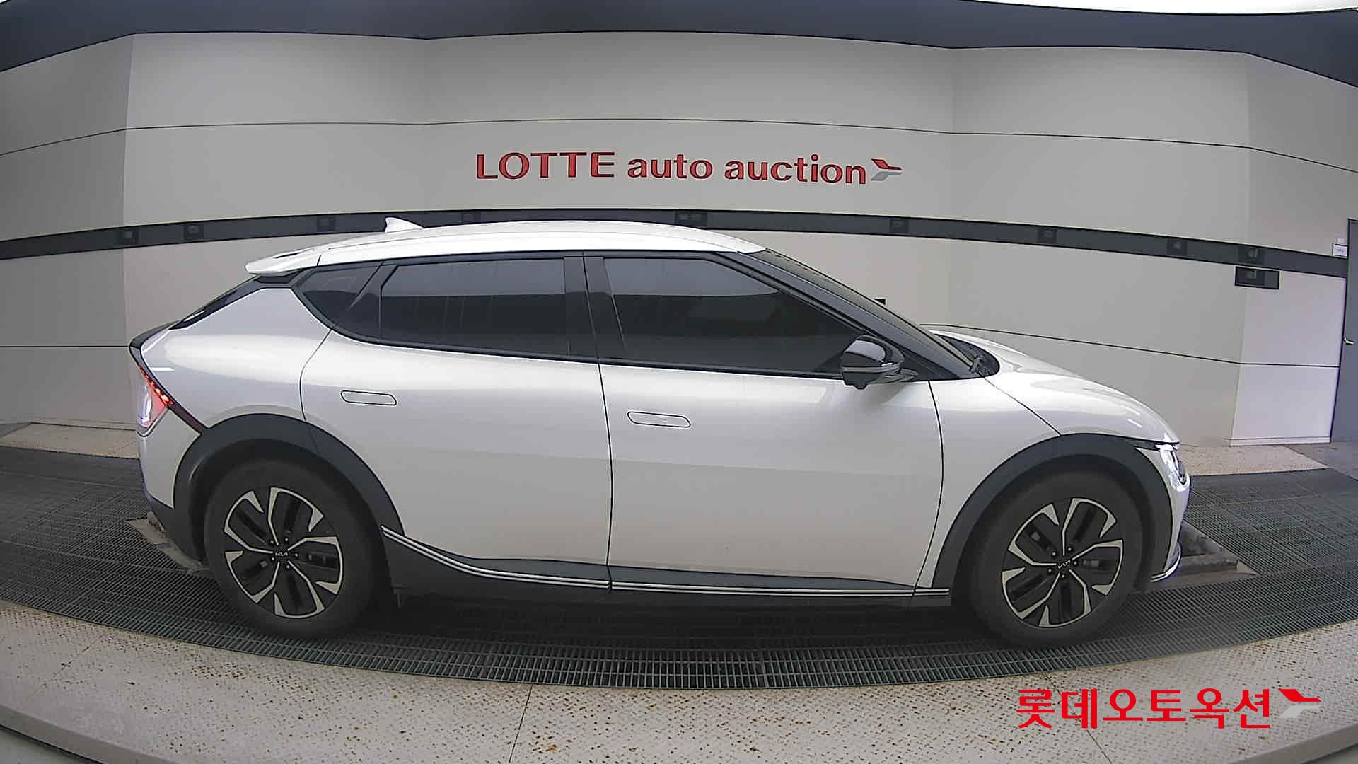 Kia EV6 2022 Белый из Кореи, фото 3