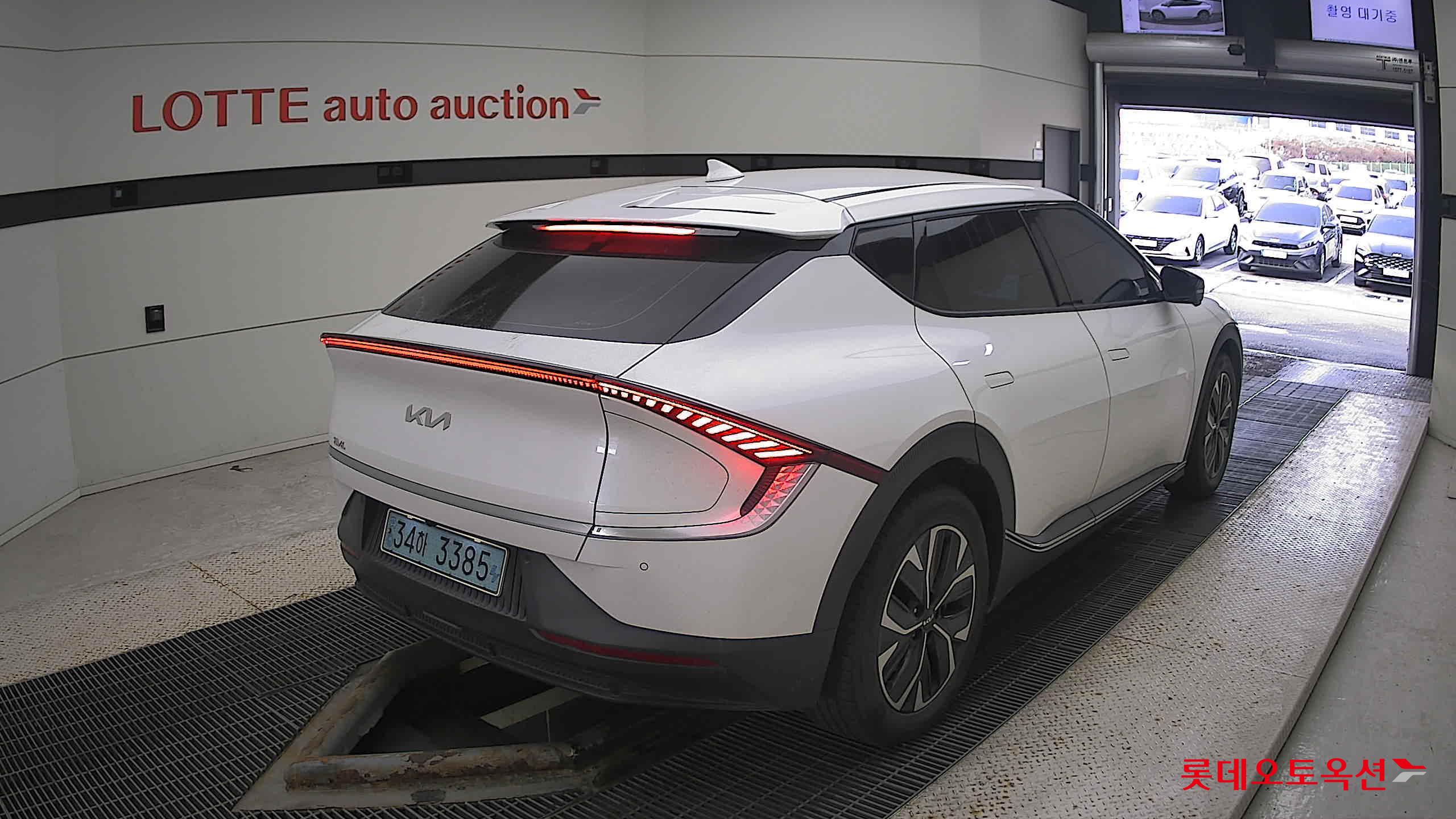 Kia EV6 2022 Белый из Кореи, фото 4