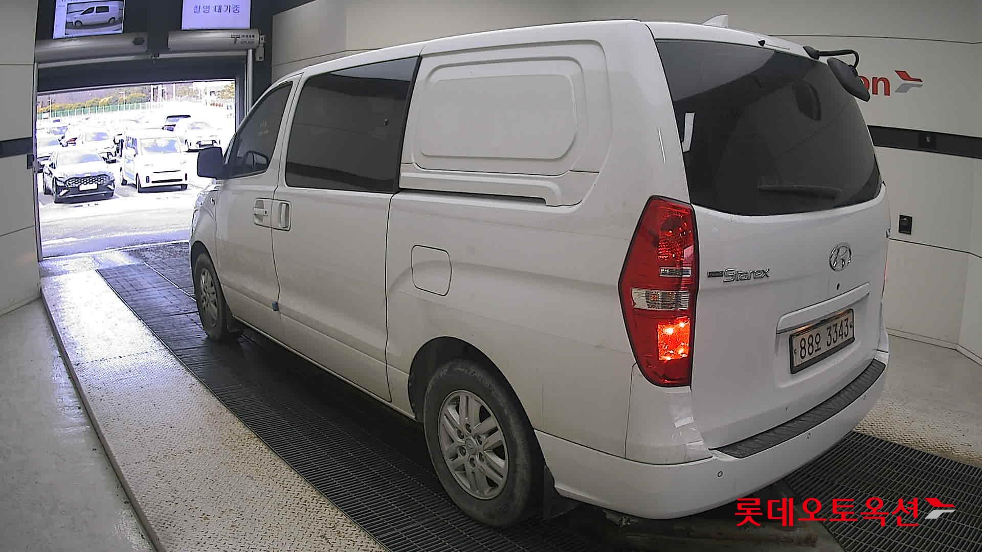 Hyundai Grand Starex 2021 Белый из Кореи, фото 6