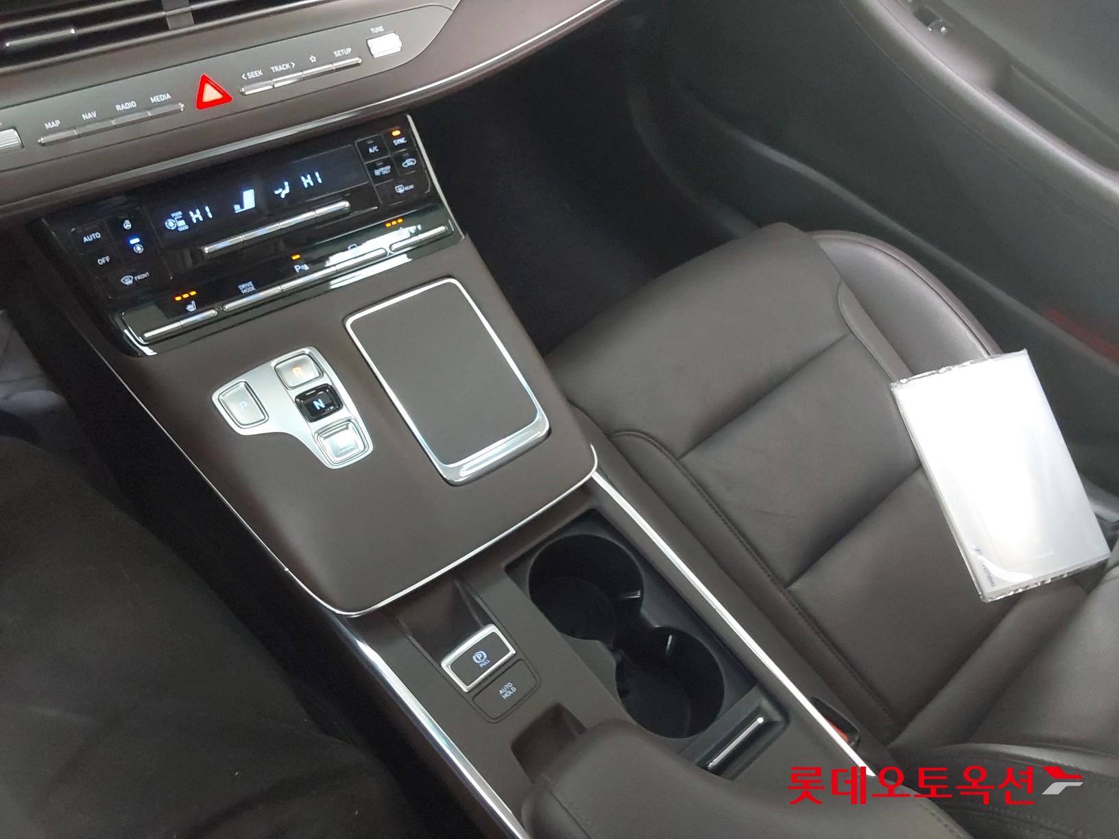 Hyundai Grandeur Hybrid id 3466831 из Кореи 33