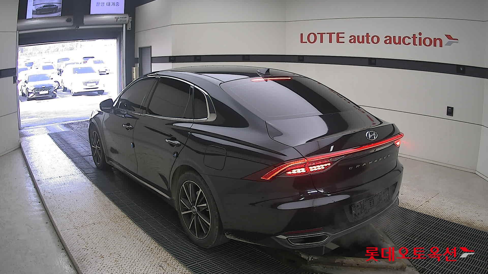 Hyundai Grandeur 2021 Черный из Кореи, фото 6