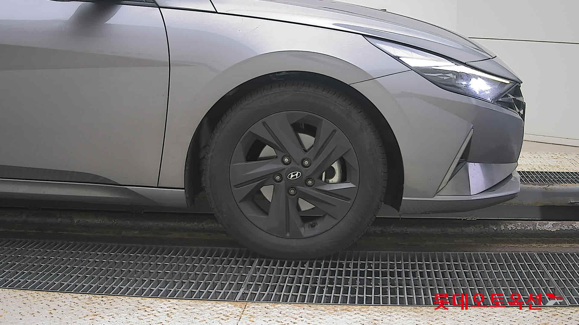 Hyundai Avante Hybrid id 3466805 из Кореи 23