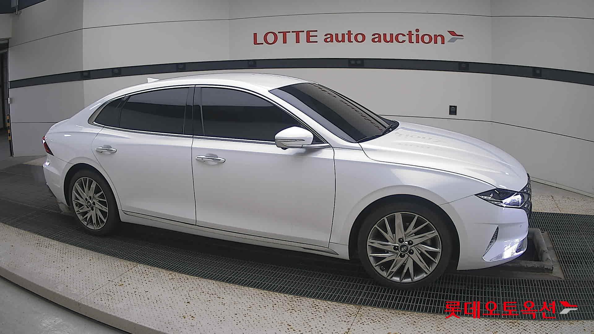 Hyundai Grandeur id 3471636 из Кореи 17