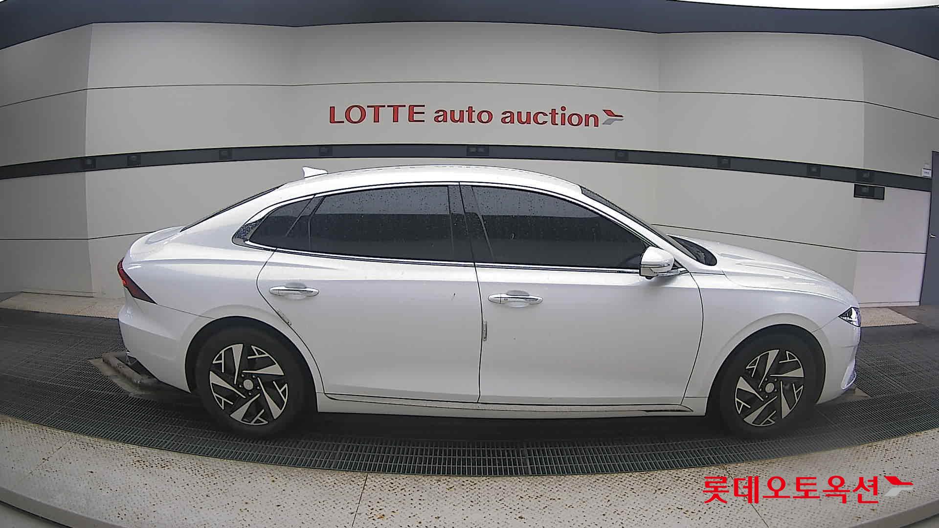 Hyundai Grandeur Hybrid 2021 Белый из Кореи, фото 3