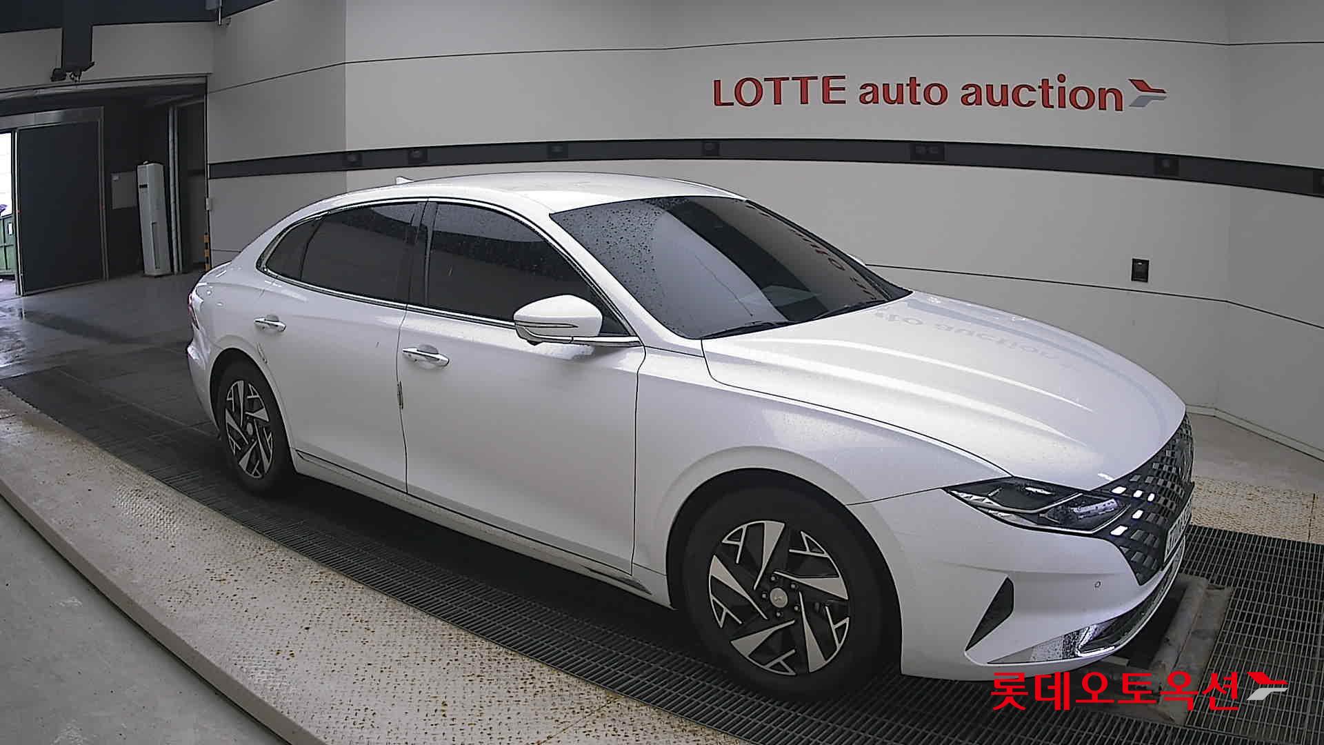 Hyundai Grandeur Hybrid id 3471618 из Кореи 16