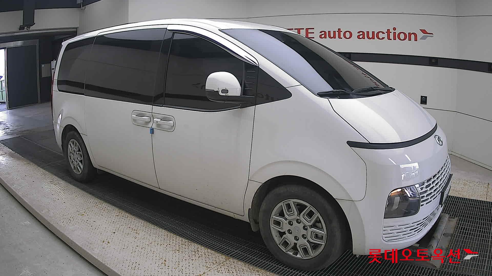 Hyundai Staria id 3471645 из Кореи 16