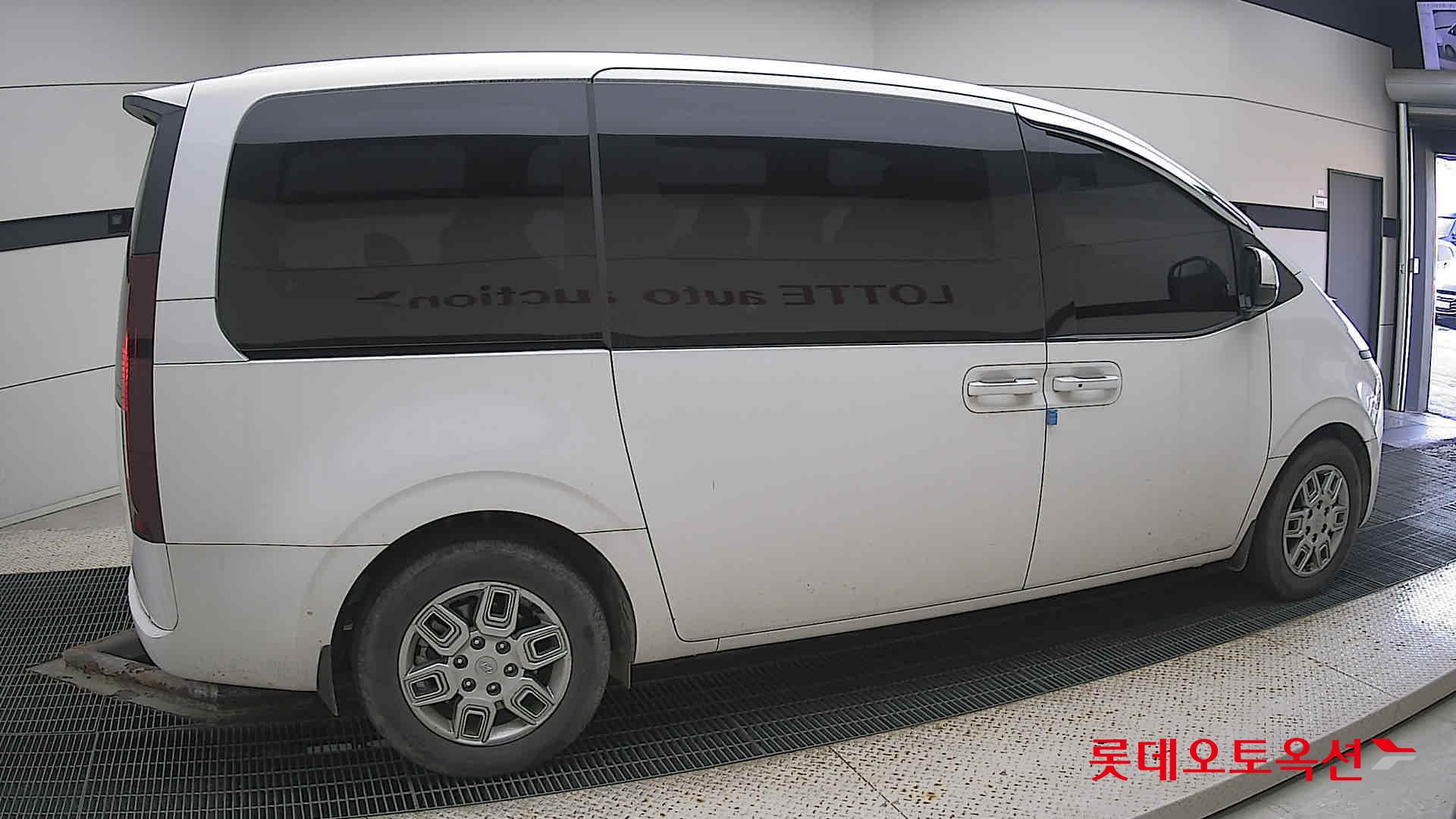 Hyundai Staria id 3471645 из Кореи 18