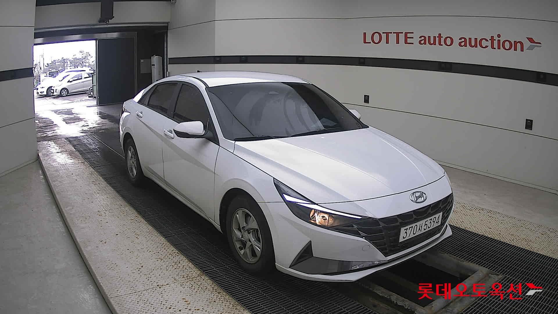 Hyundai Avante 2022 Белый из Кореи, фото 2